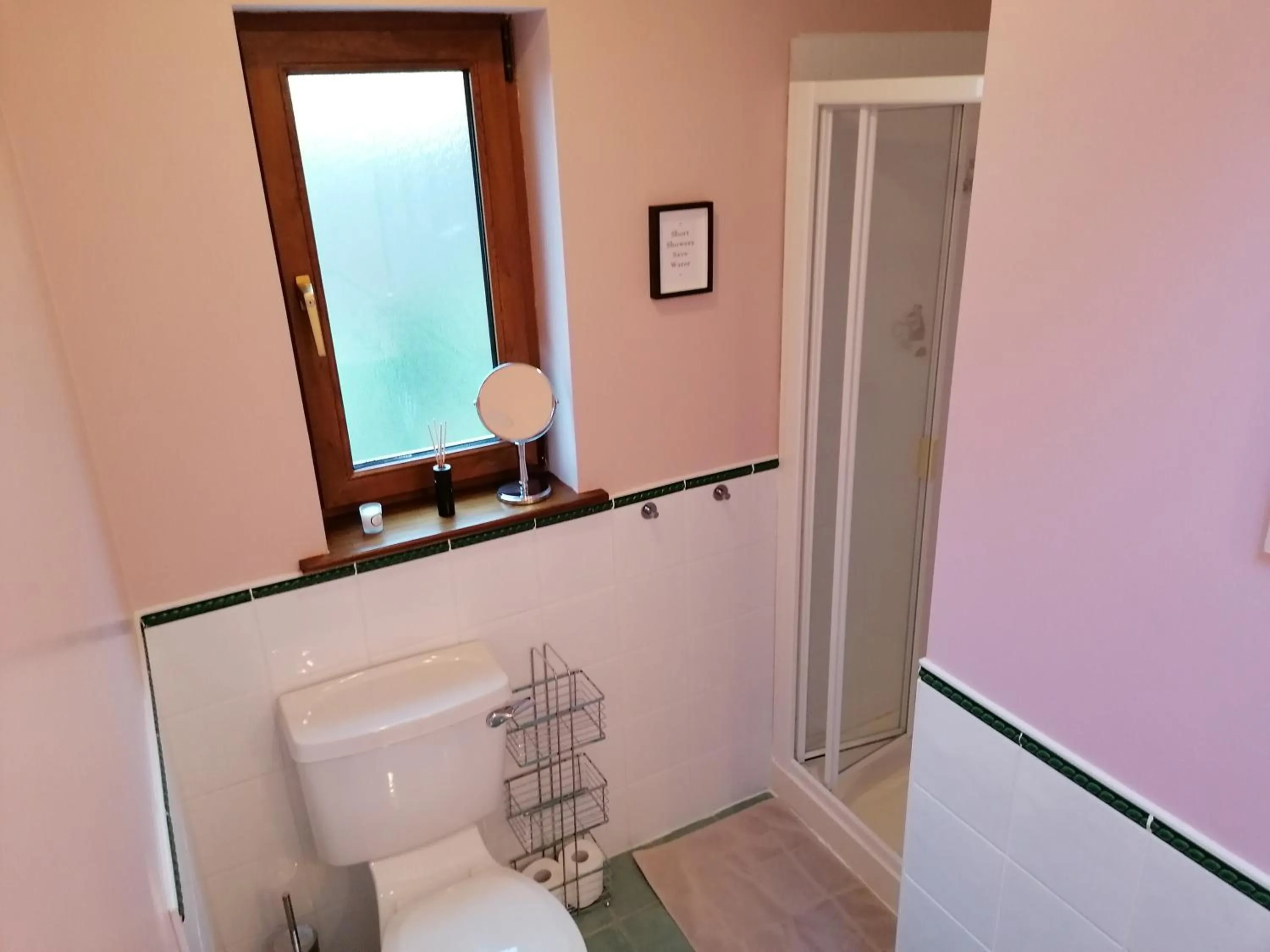 Shower in Valhalla BnB