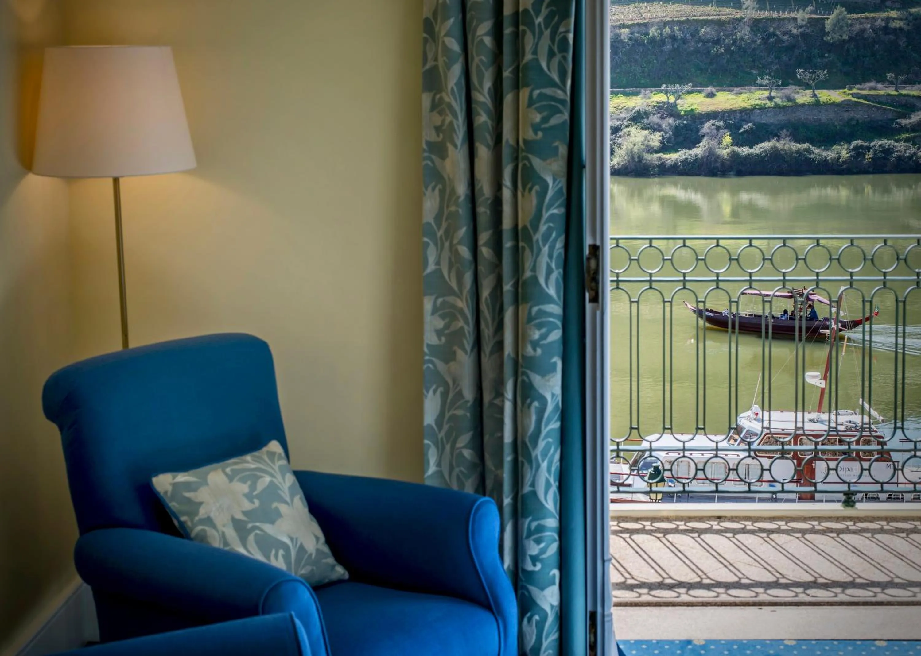 Seating area in The Vintage House - Douro