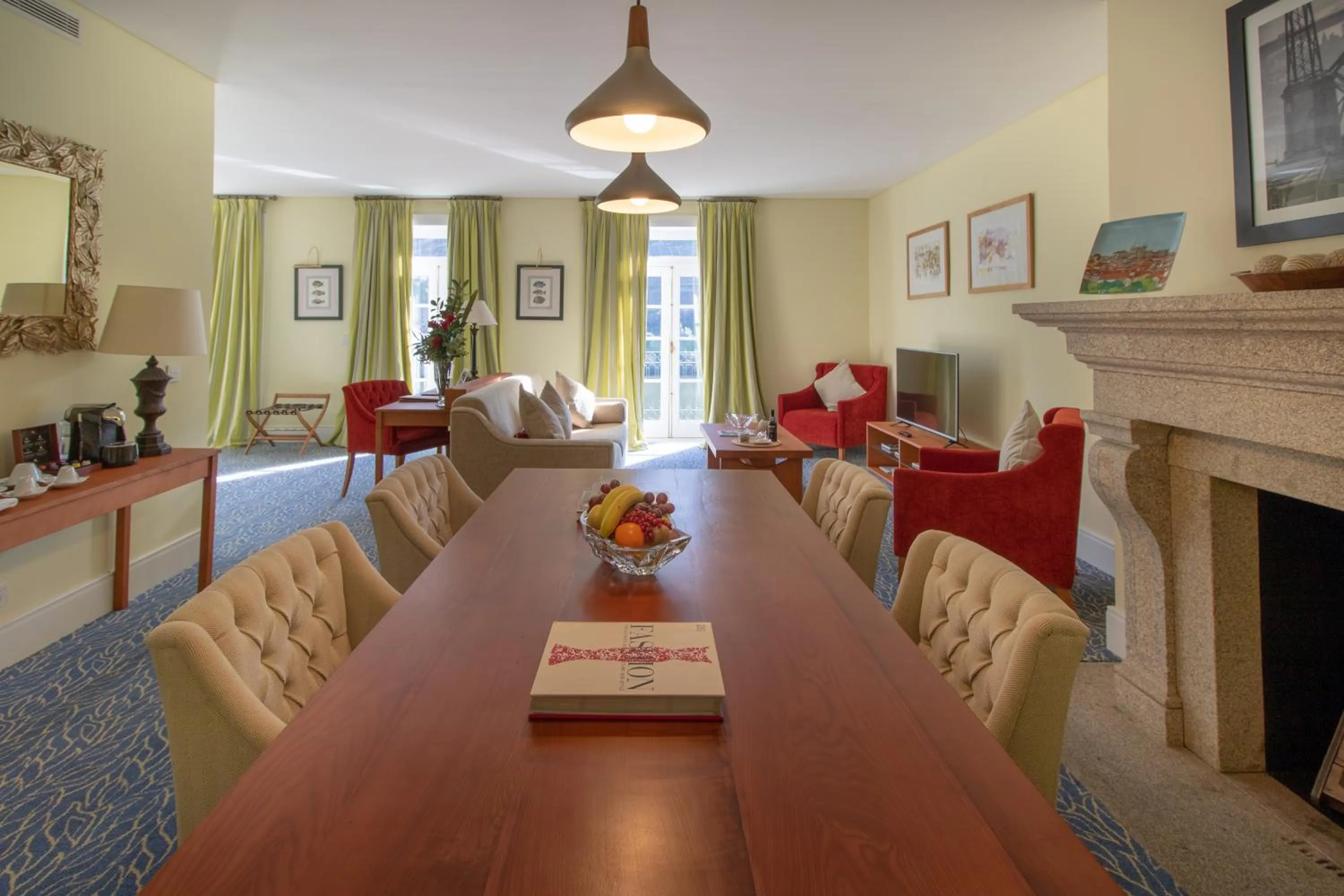 TV and multimedia in The Vintage House - Douro