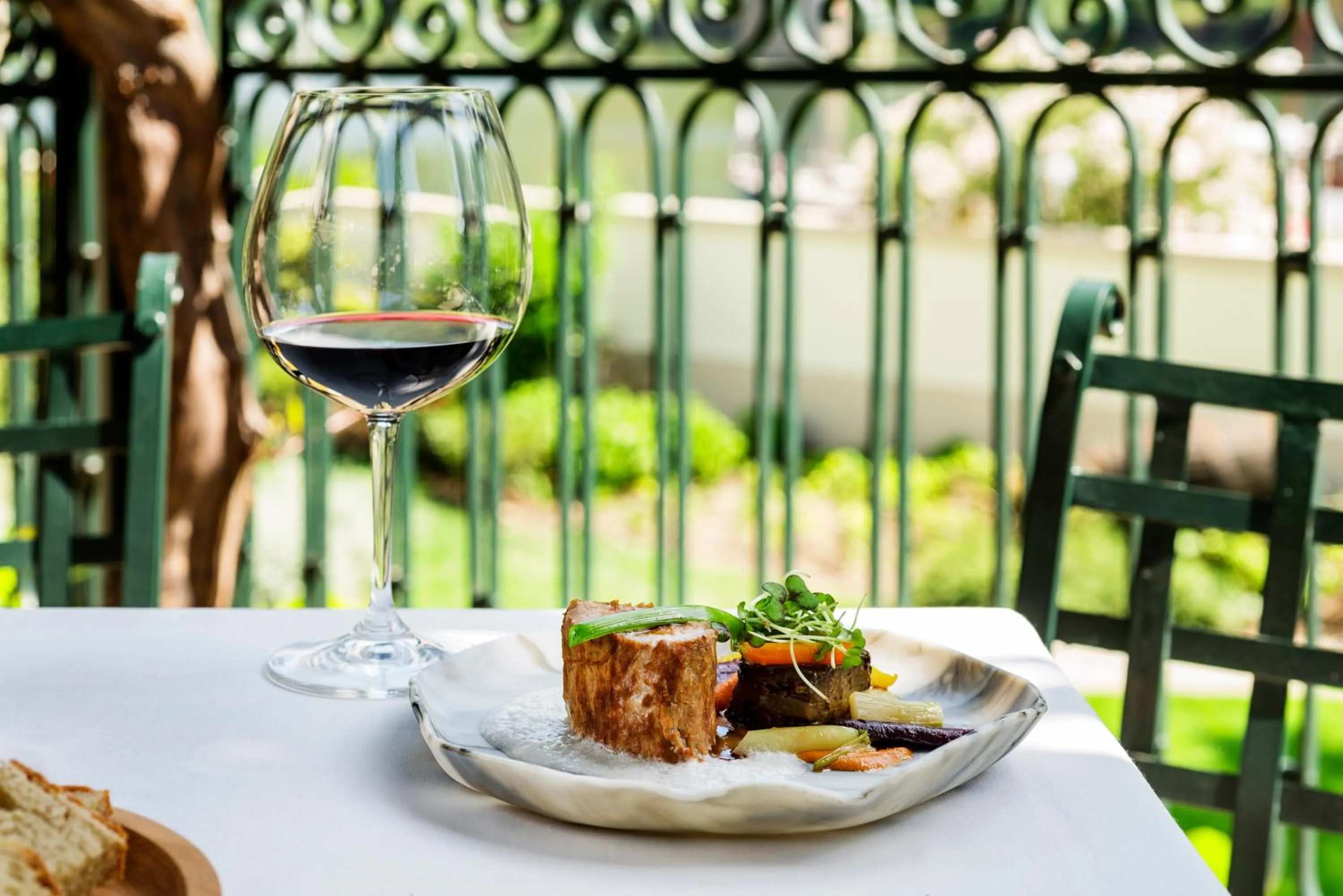 Meals in The Vintage House - Douro