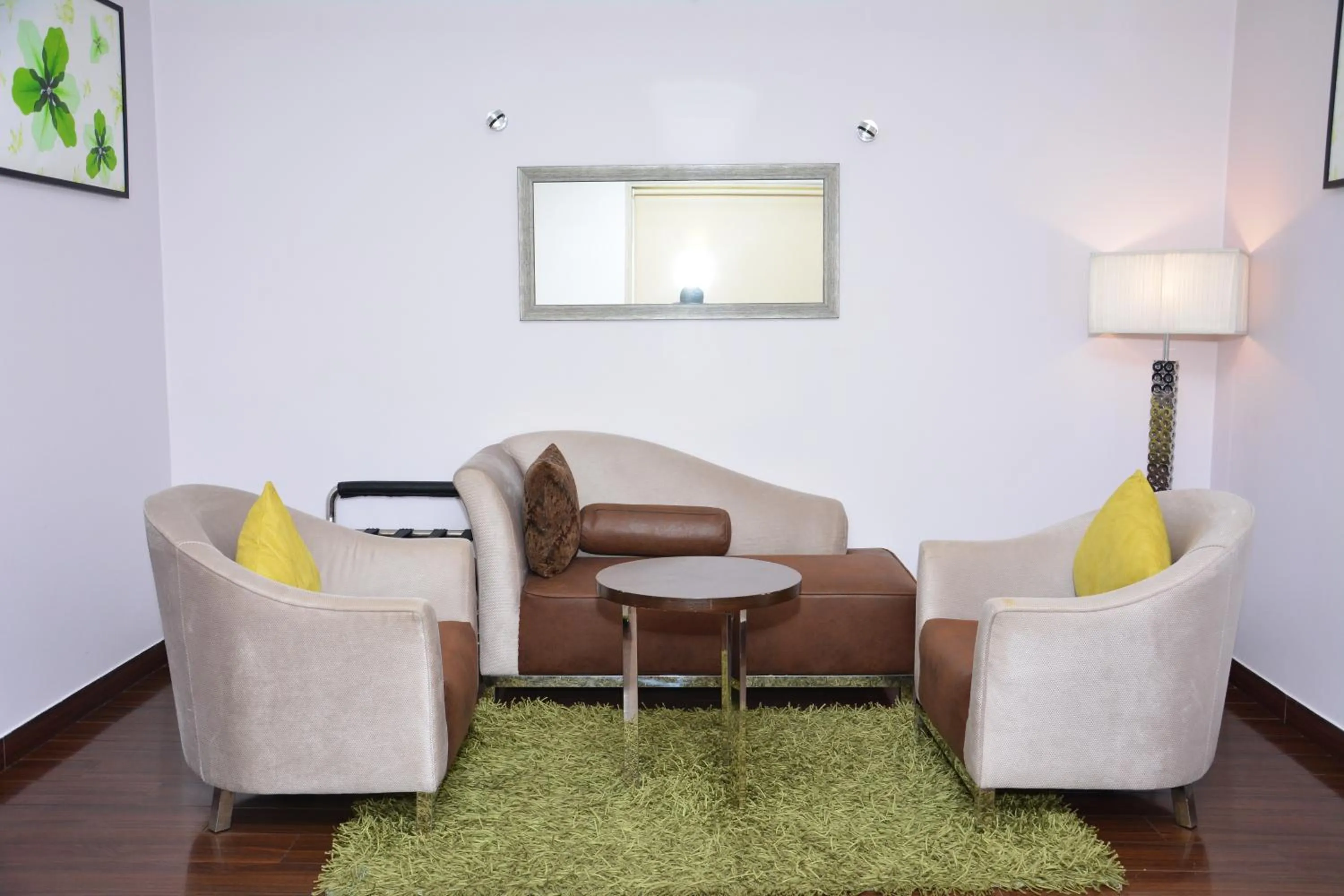 Seating area in Quality Inn Gurgaon