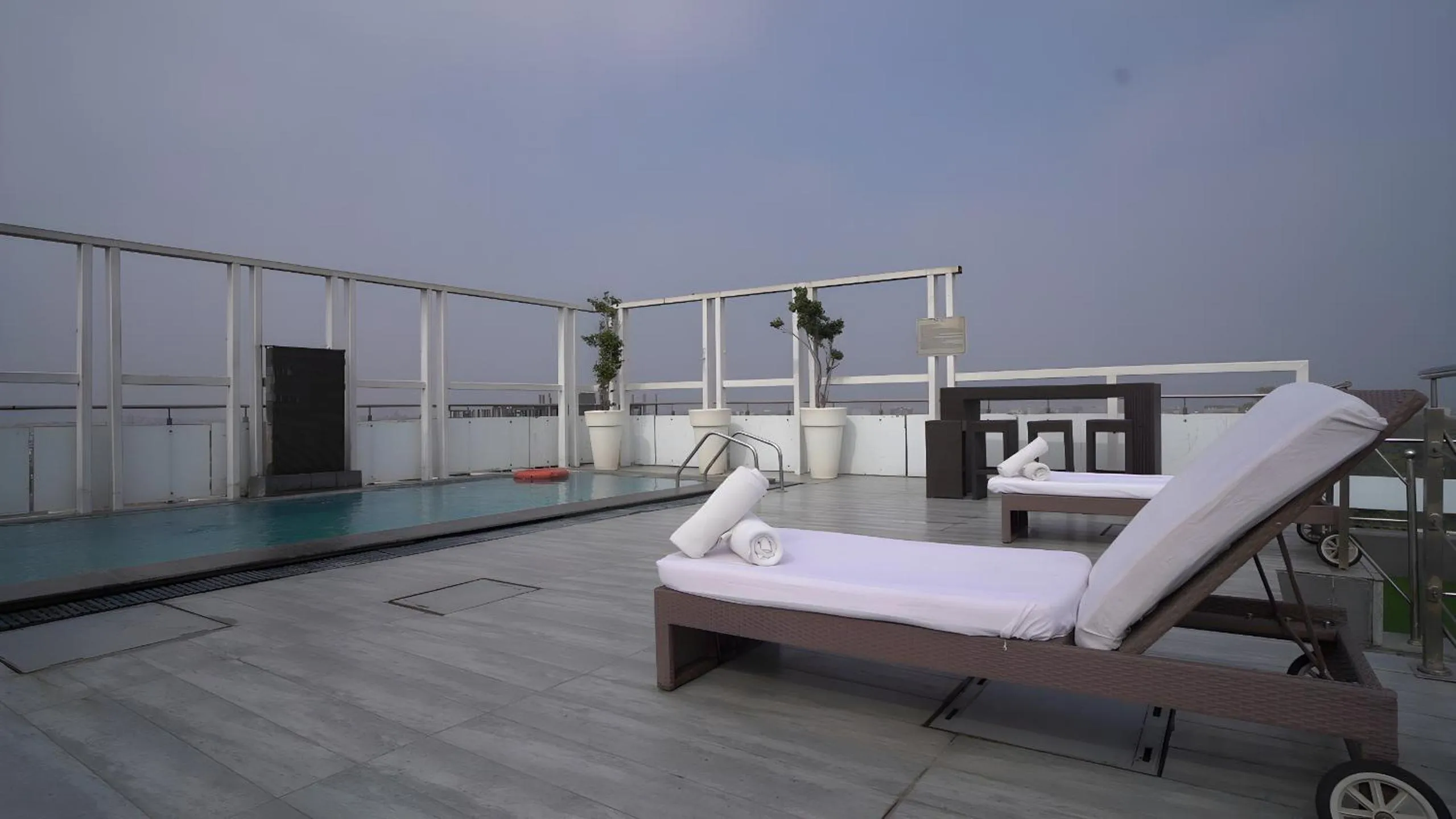 Swimming pool in Quality Inn Gurgaon