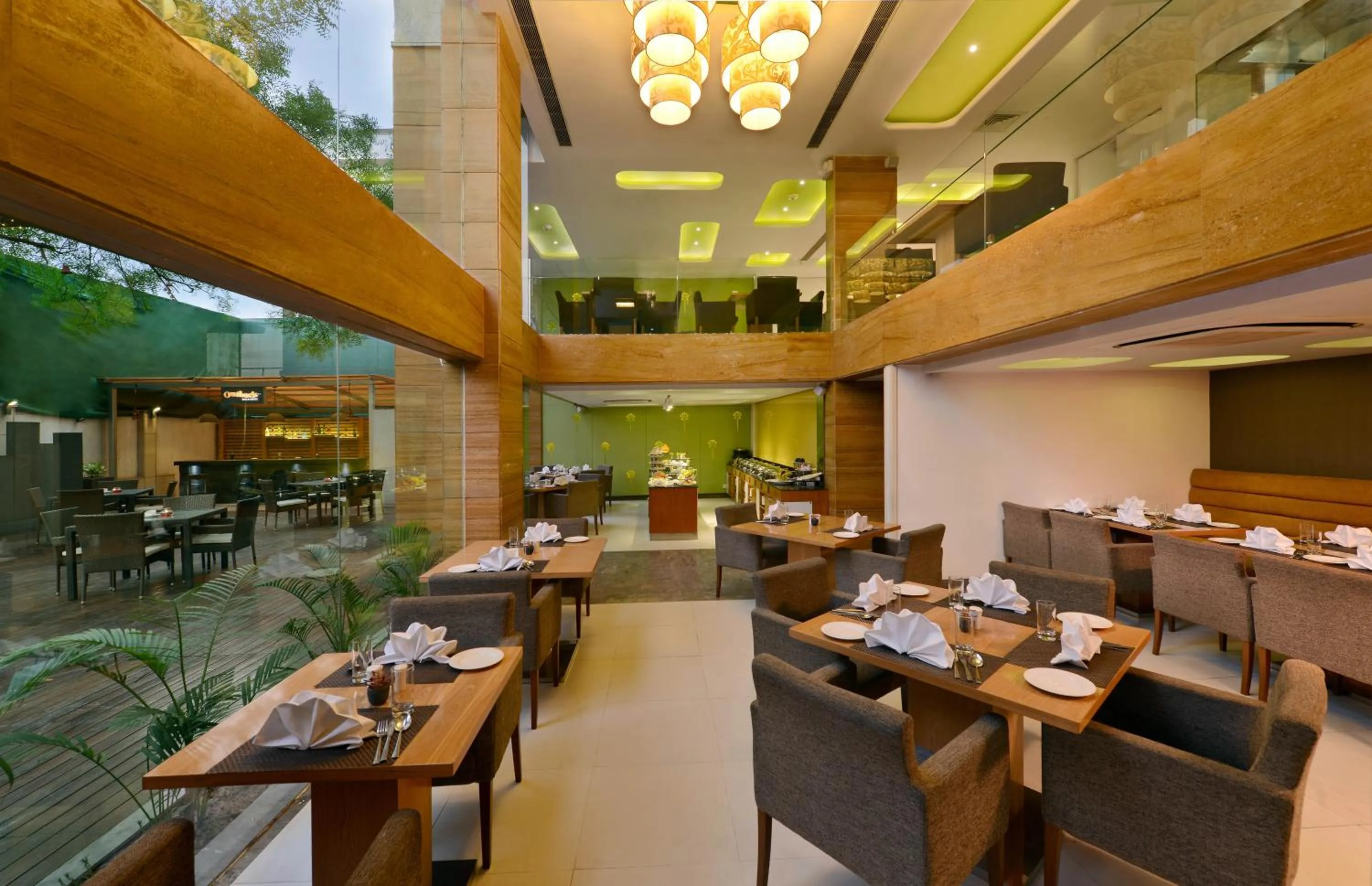 Restaurant/places to eat in Quality Inn Gurgaon