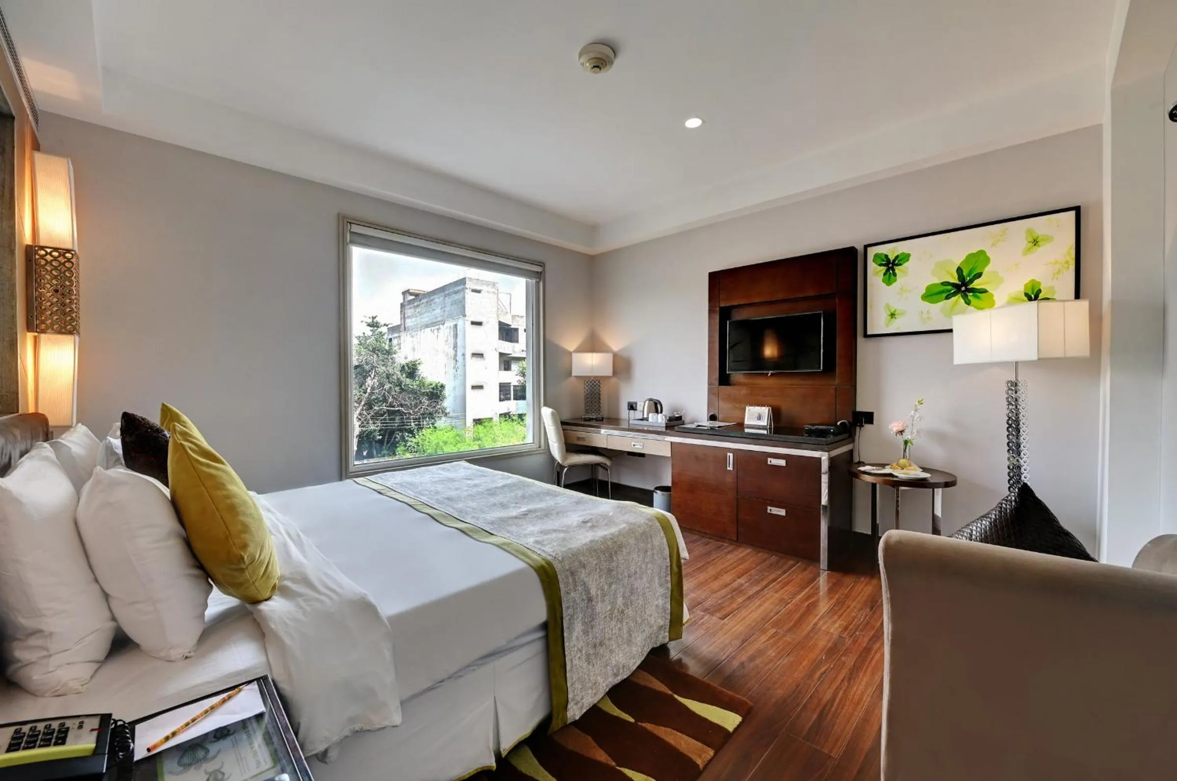 Bedroom, Bed in Quality Inn Gurgaon