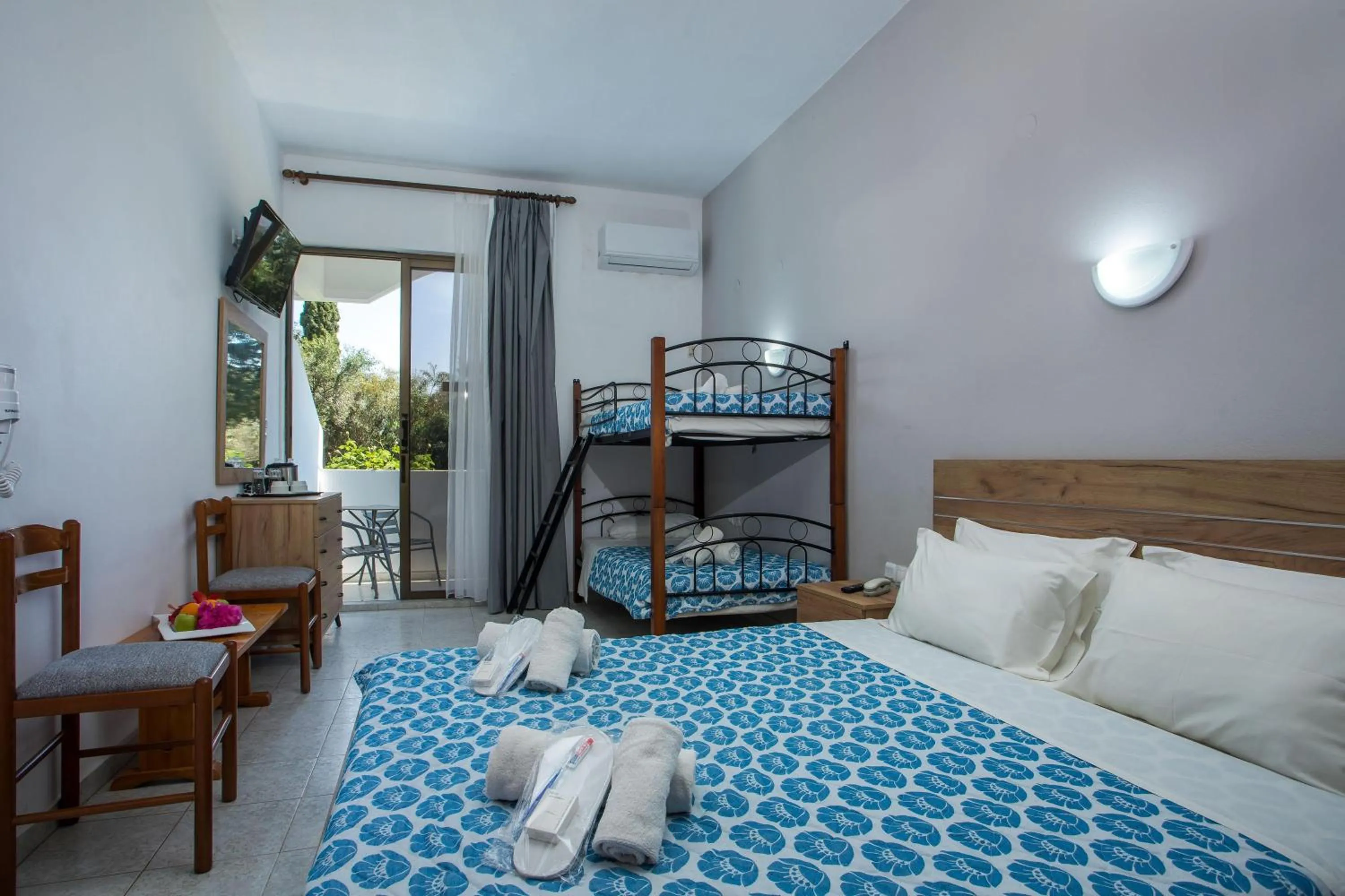 Photo of the whole room in BELVITA Hotel