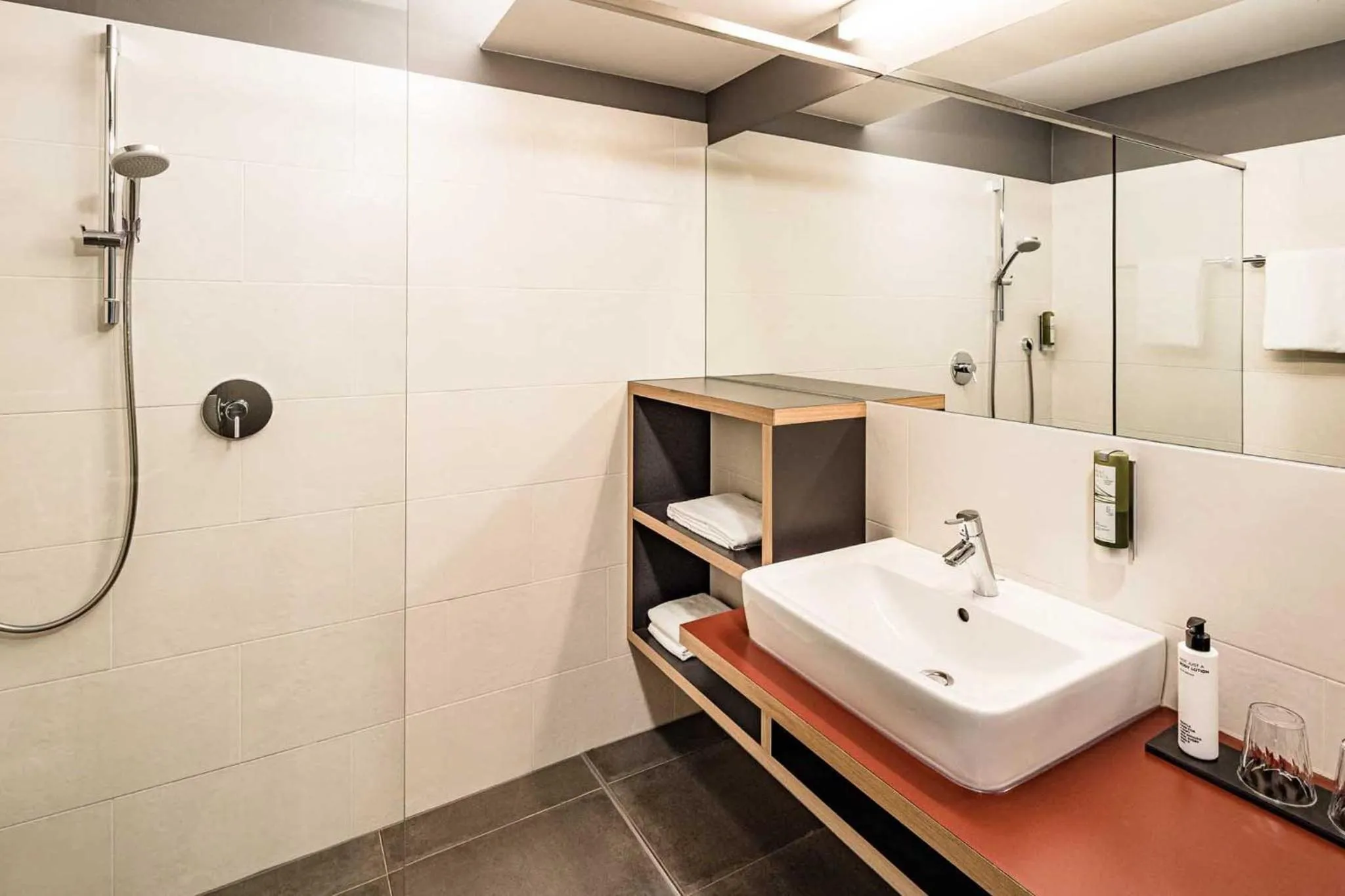 Bathroom in Hotel Traminerhof