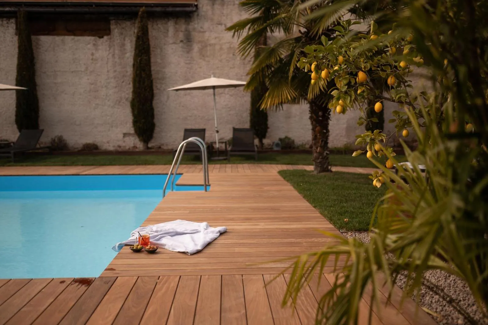 Swimming pool in Hotel Traminerhof