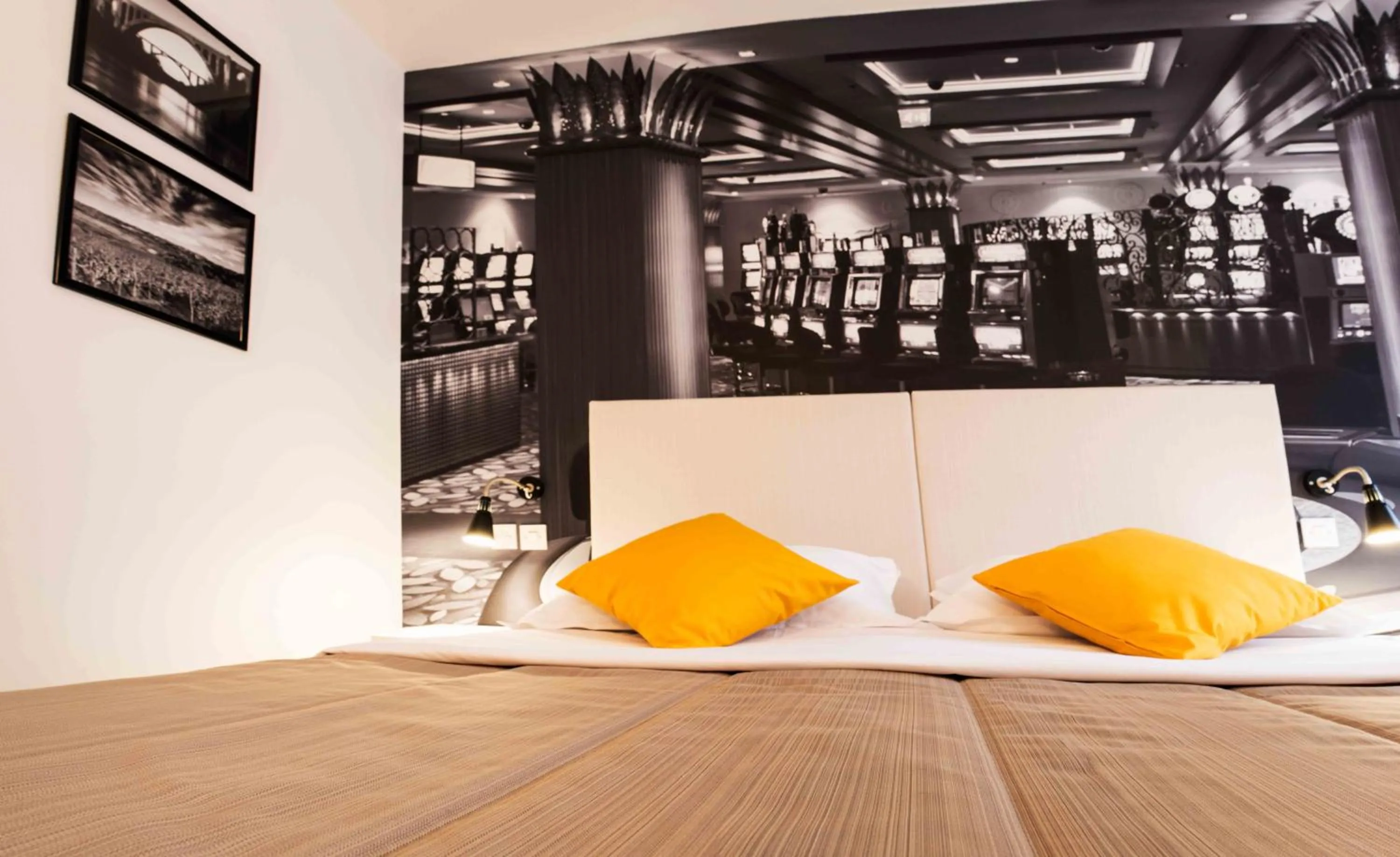 Bed in Park, Hotel & Entertainment