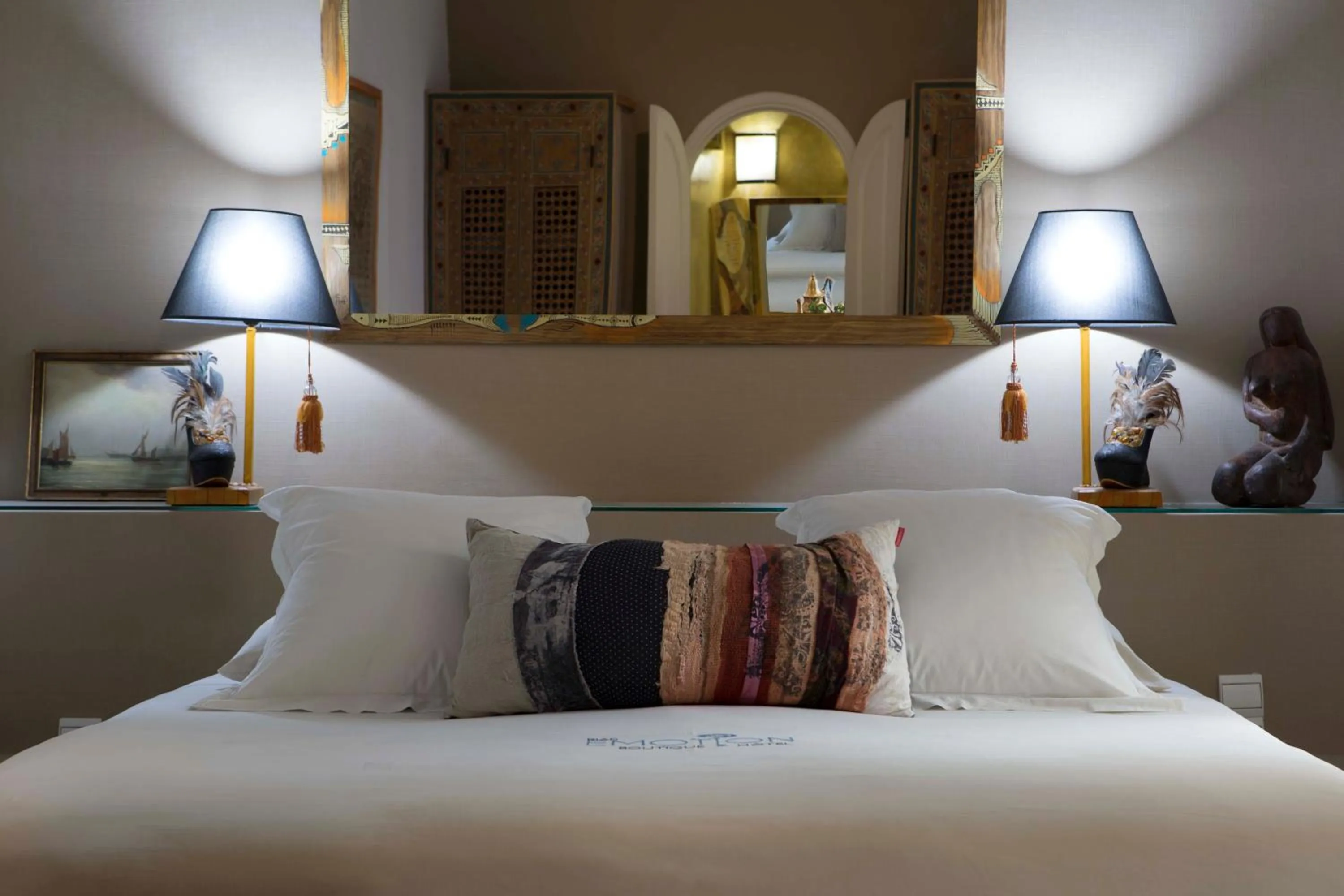 Decorative detail, Bed in Riad Emotion