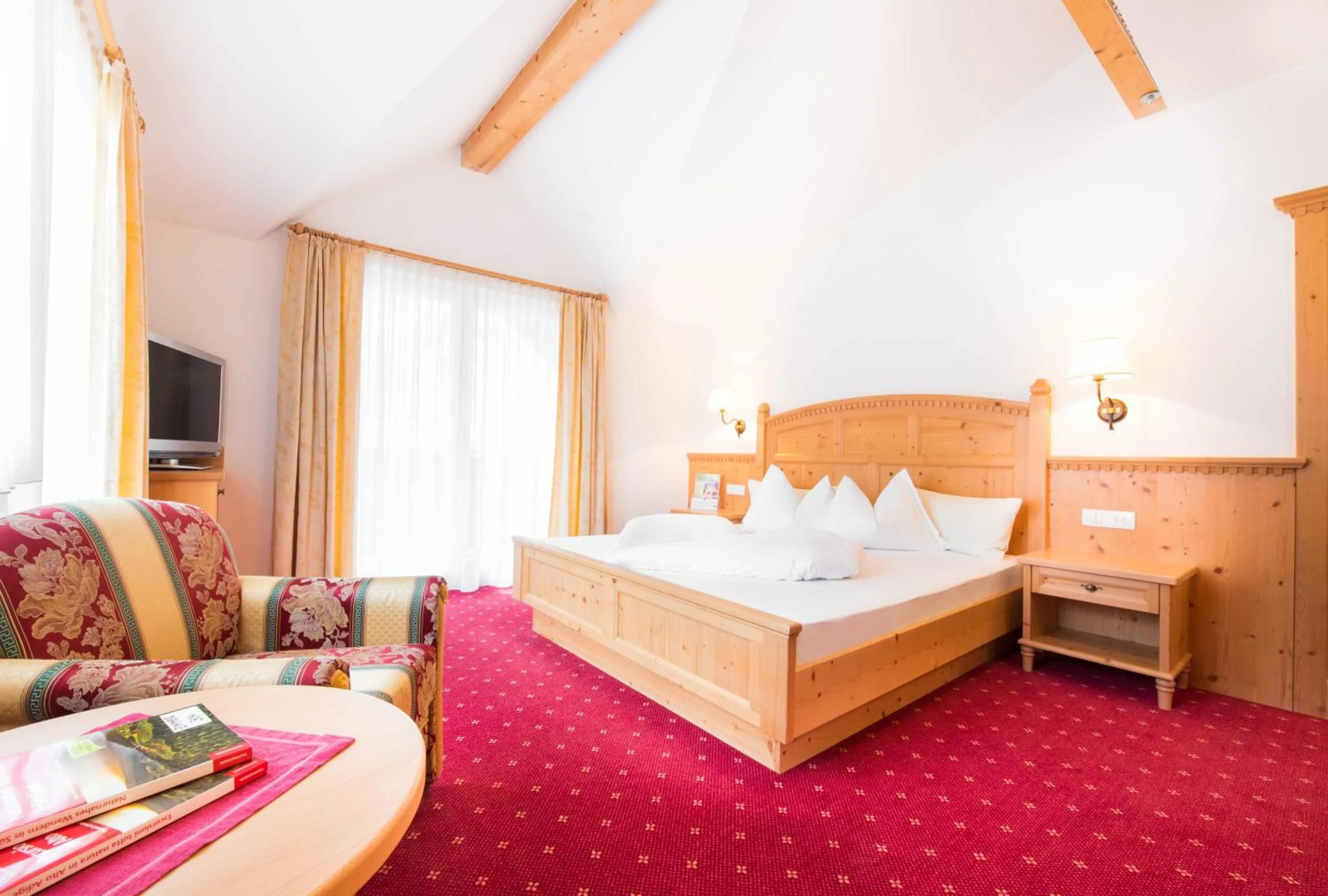 Bedroom, Bed in Tonzhaus Hotel