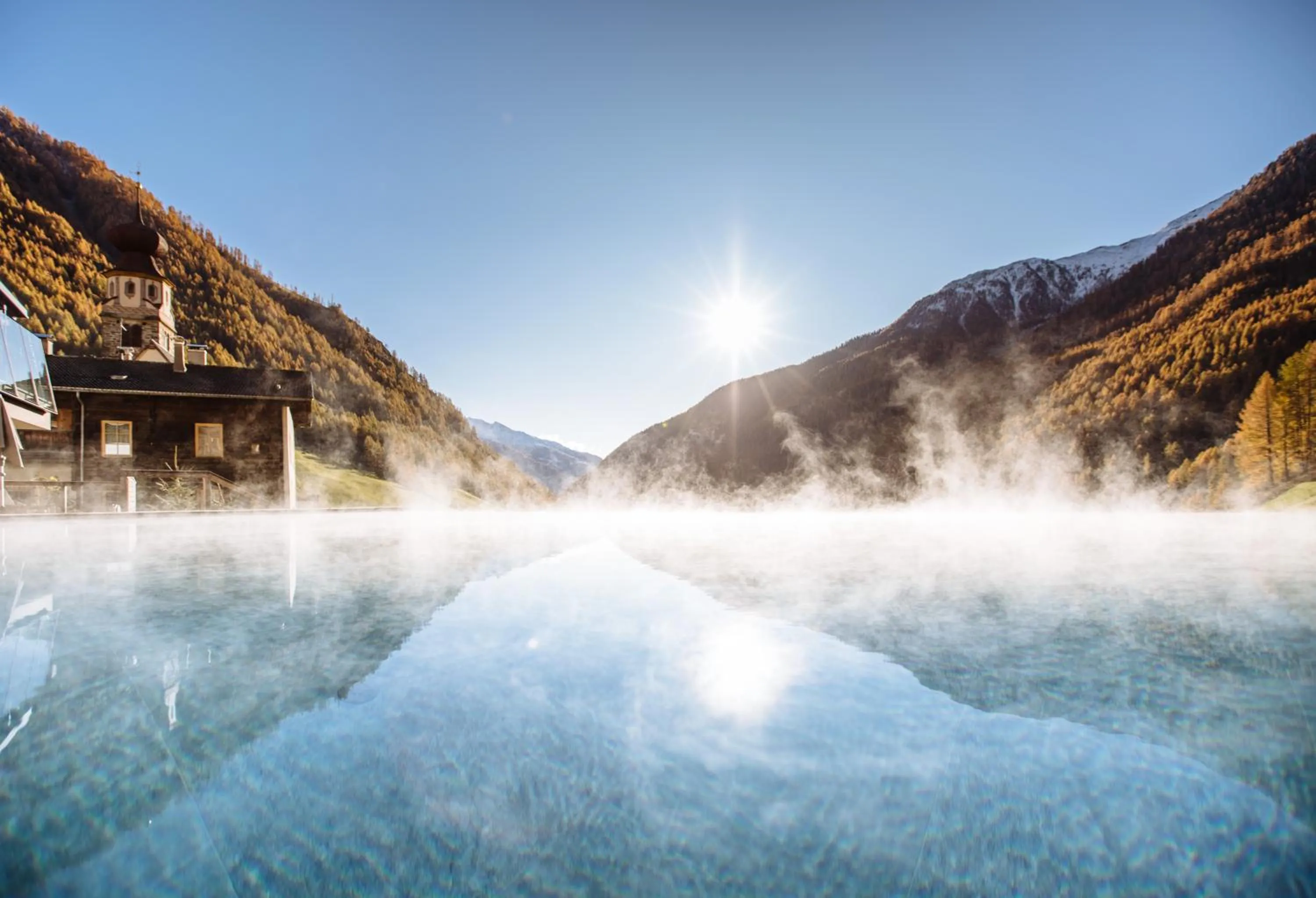 Autumn in Tonzhaus Hotel