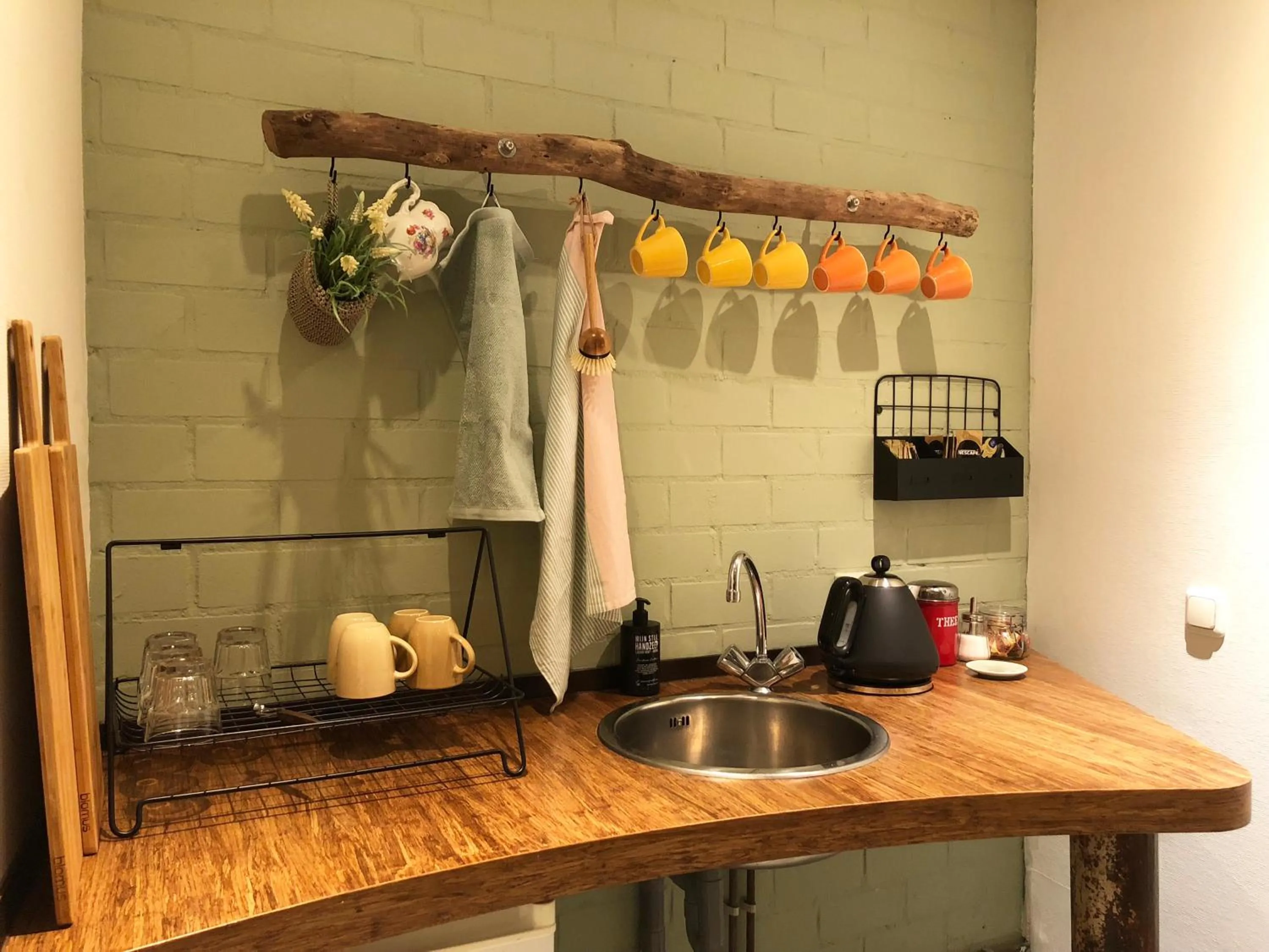 Kitchen or kitchenette in The Old Garage