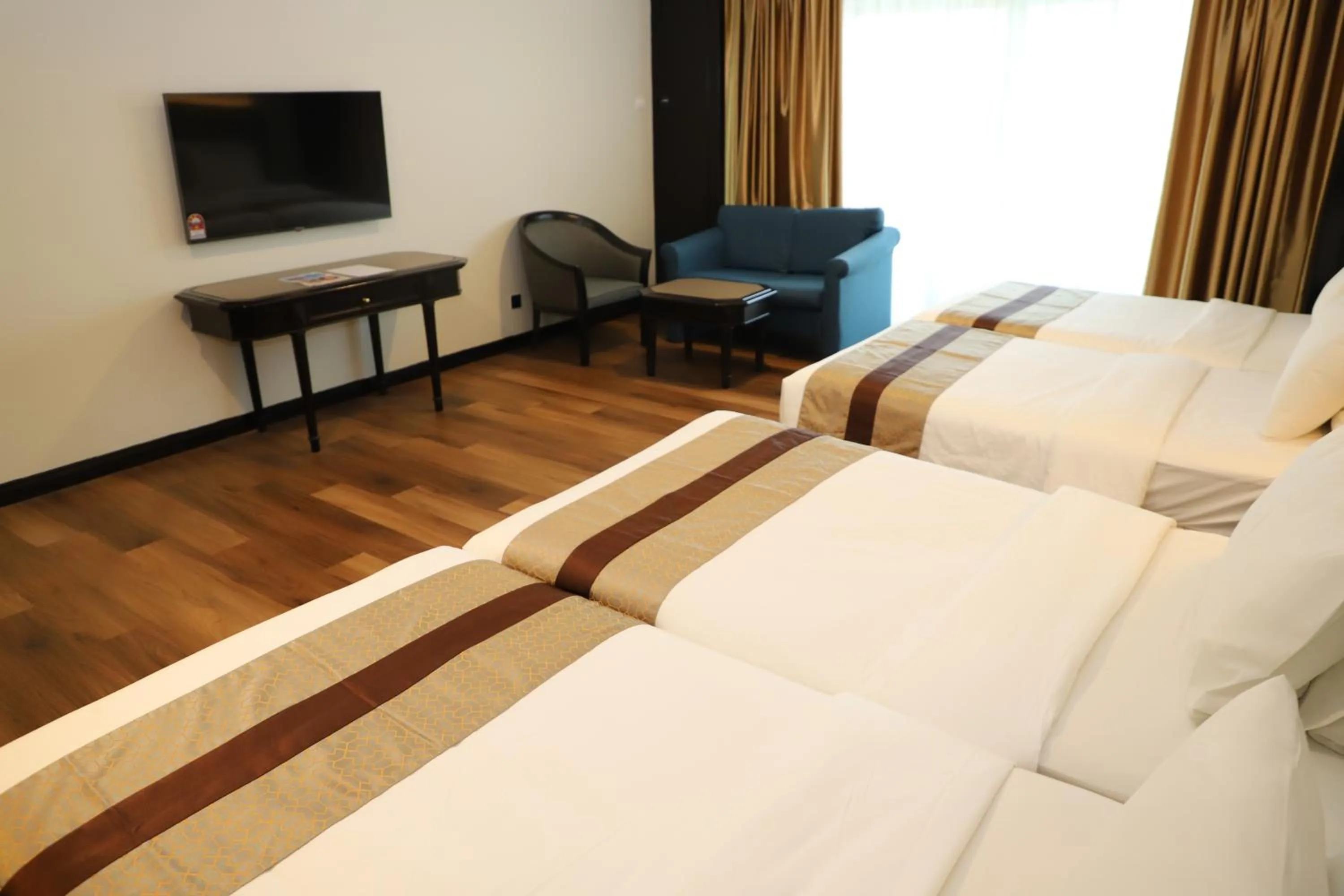 Living room, Bed in Grand Darul Makmur Hotel Kuantan