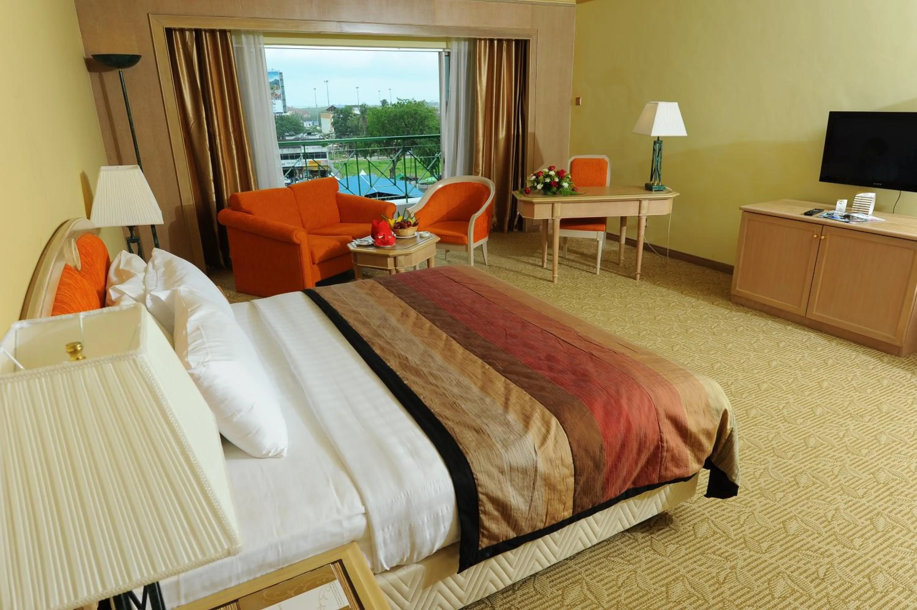 Photo of the whole room, Bed in Grand Darul Makmur Hotel Kuantan