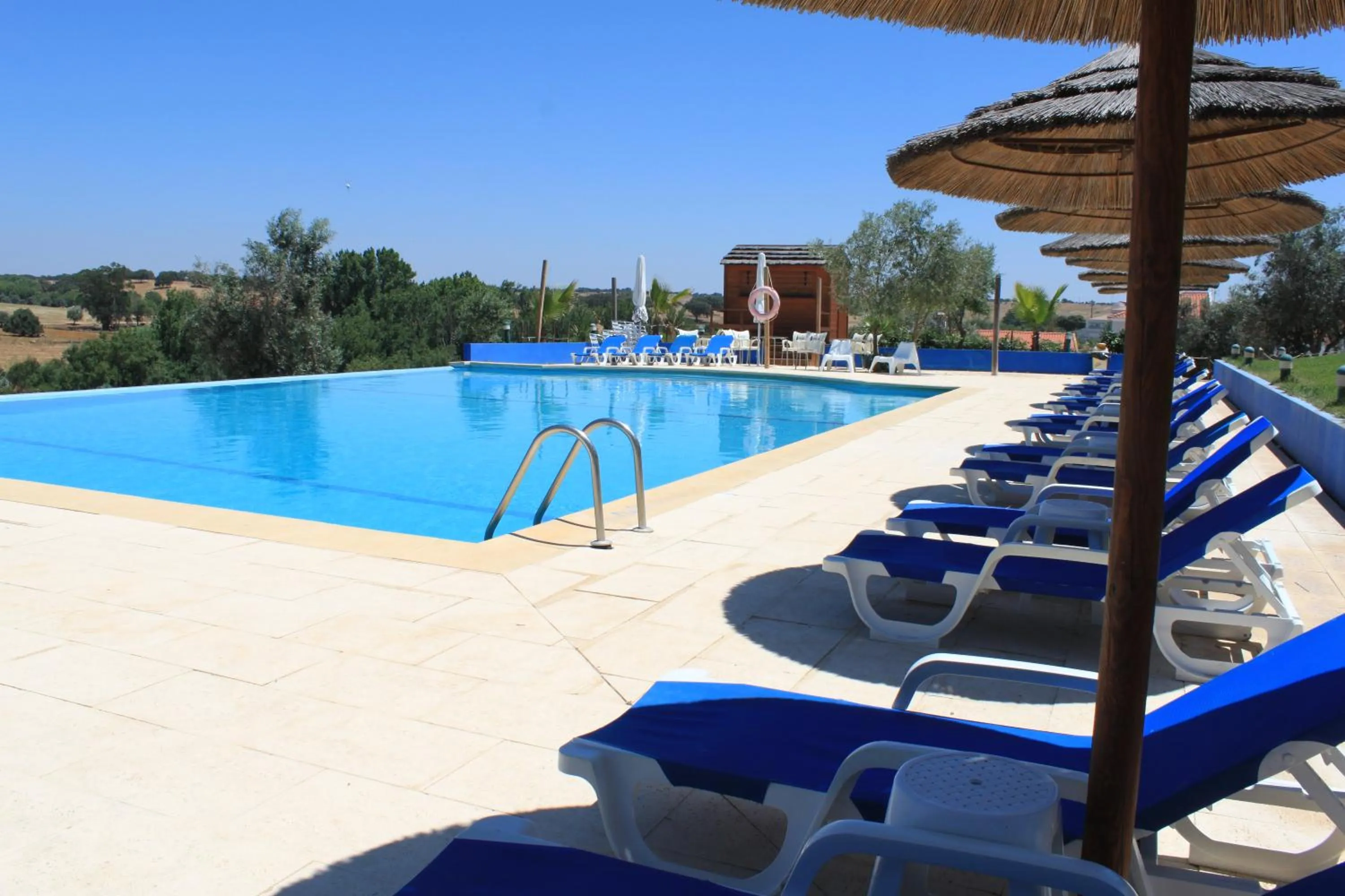 Swimming pool in Hotel O Gato - Edificio Standard