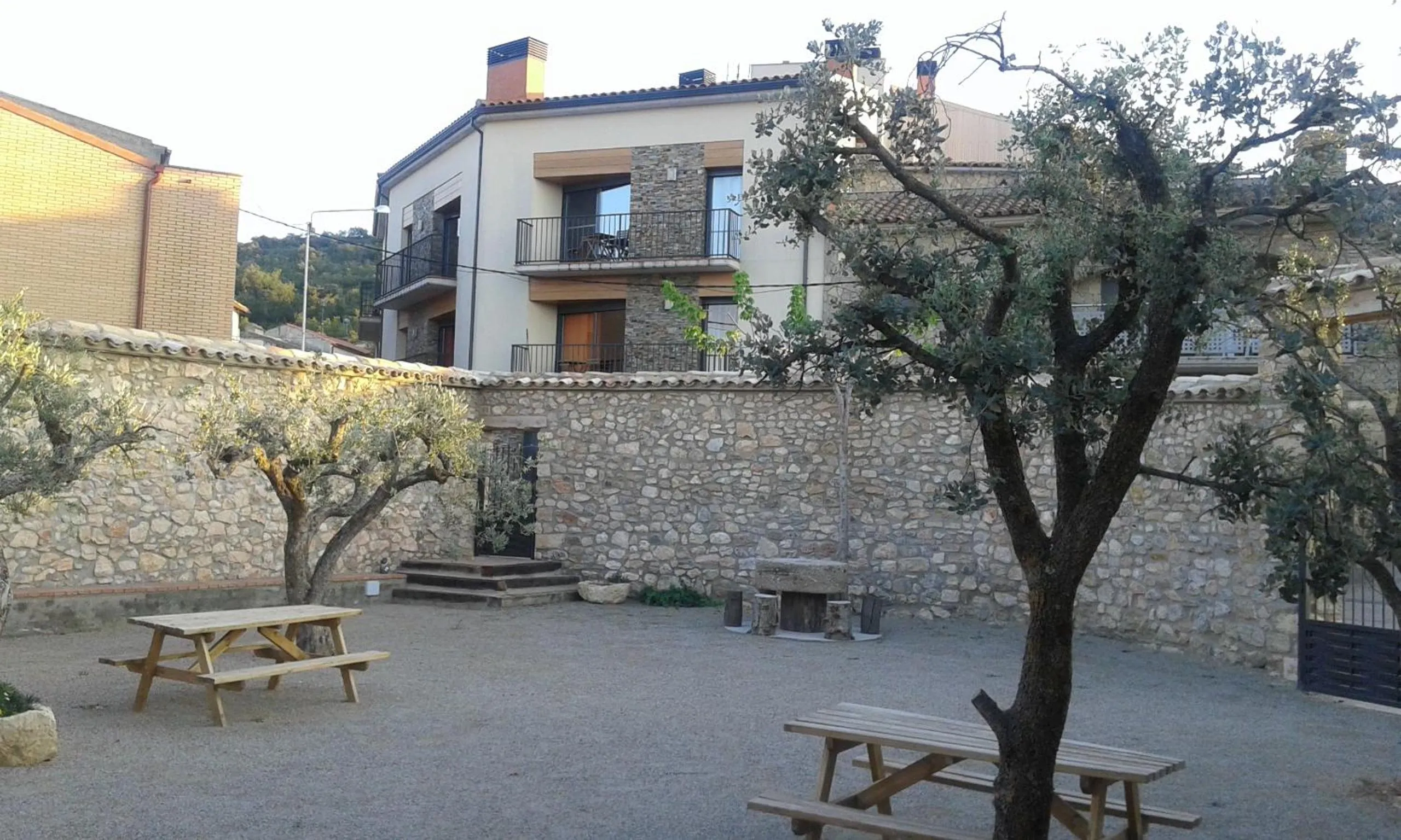 Facade/entrance in Cal Ribero