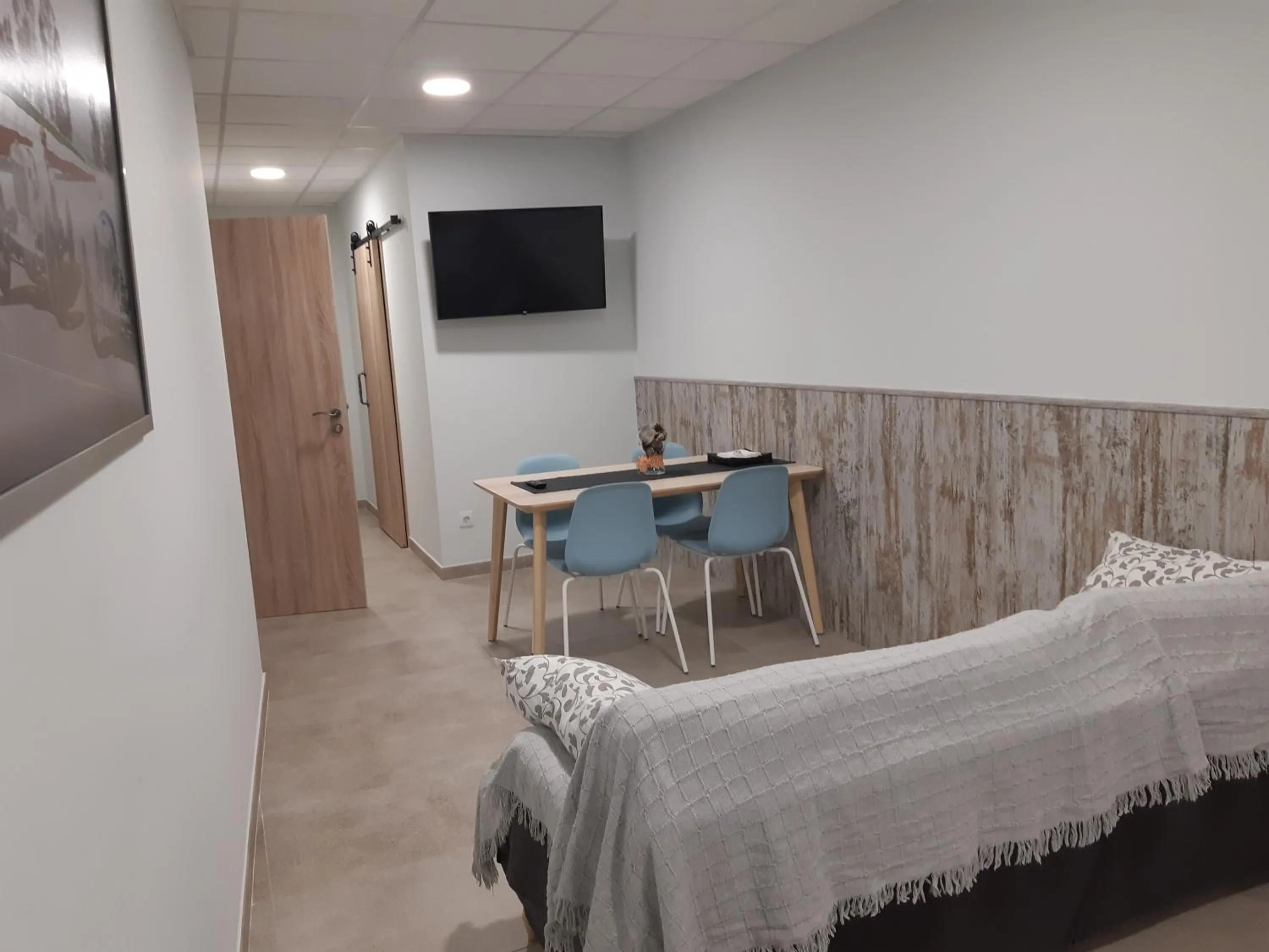 Dining area, Bed in Cal Ribero