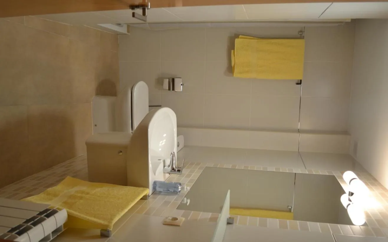 Toilet in Cal Ribero