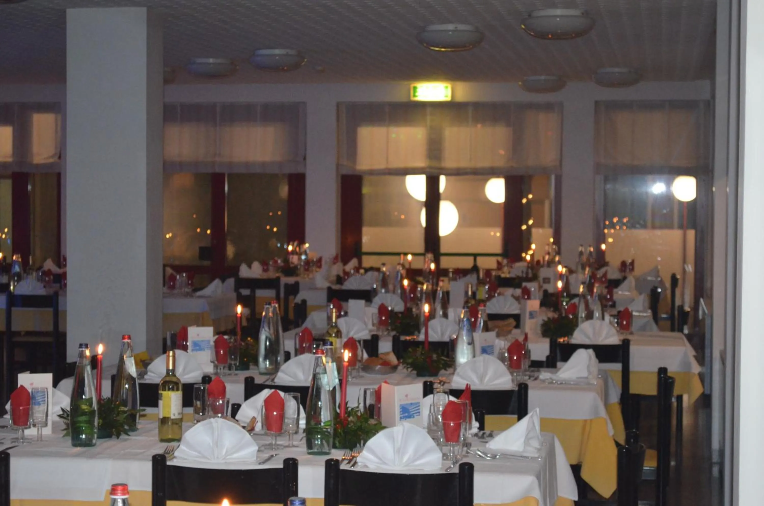 Restaurant/places to eat in Hotel Palmarosa