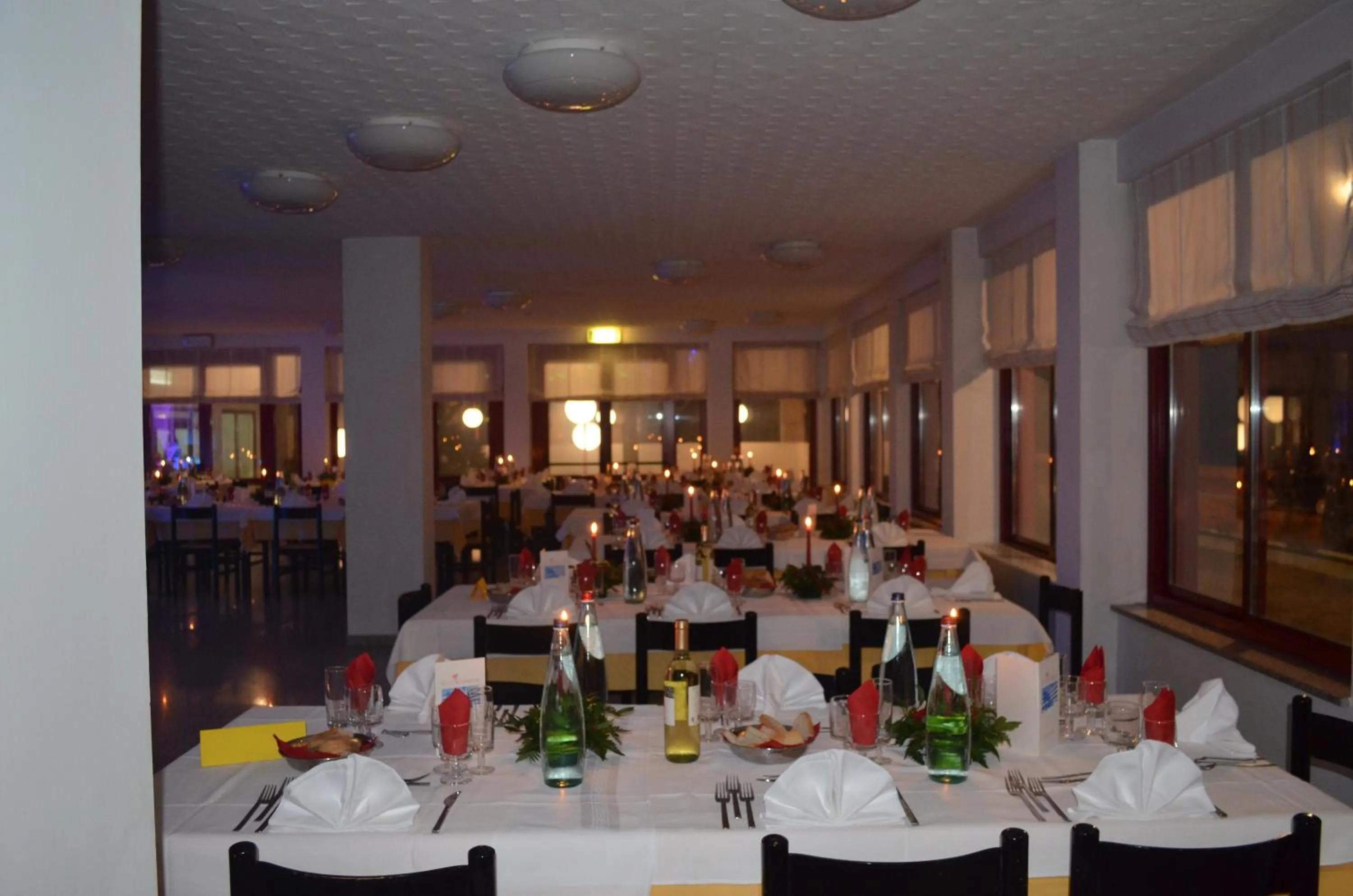 Restaurant/places to eat in Hotel Palmarosa