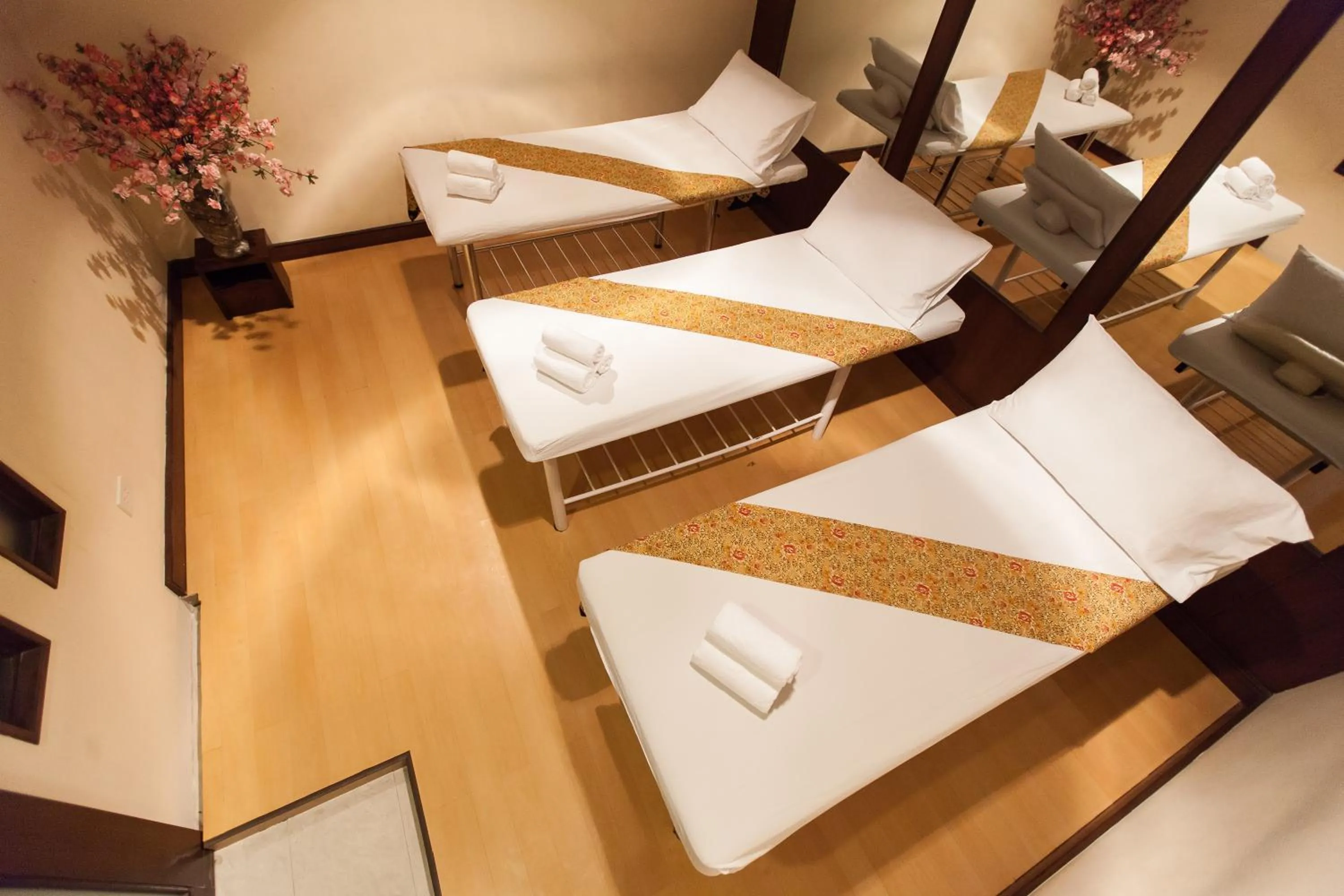 Spa and wellness centre/facilities, Bed in New Season Hotel