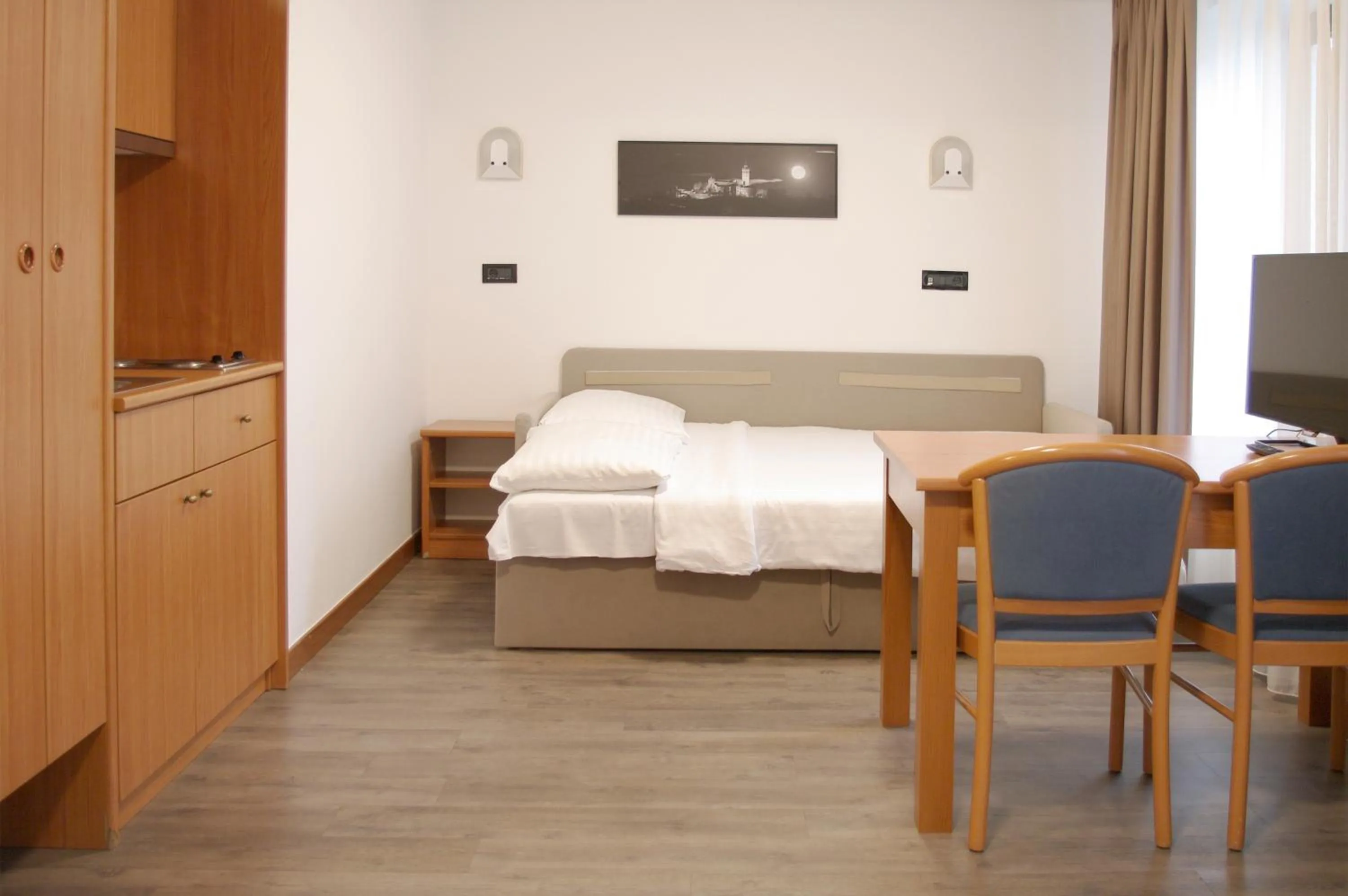 Bed in Sabotin, Hotel & Restaurant