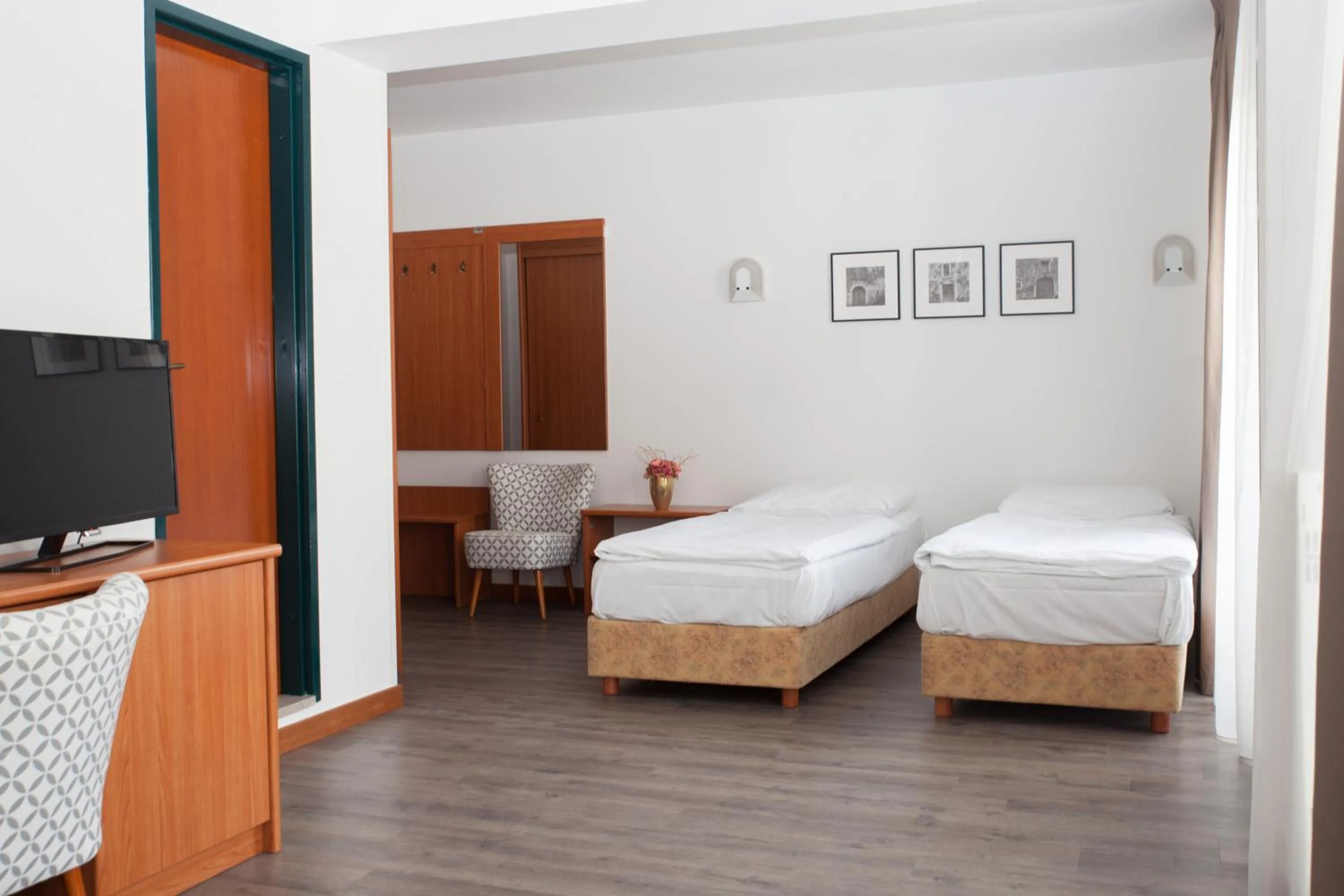 Bed in Sabotin, Hotel & Restaurant