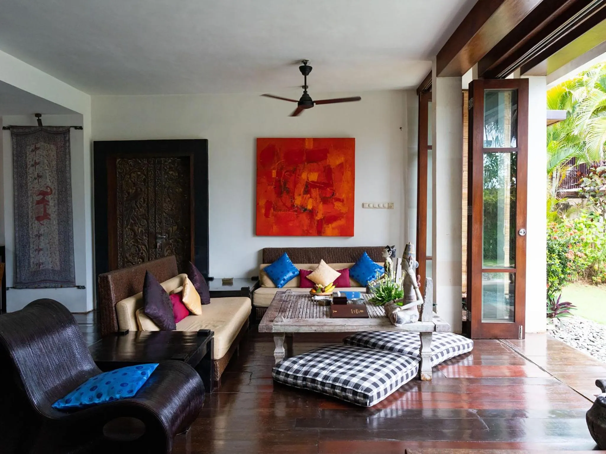 Living room in Majapahit Beach Villas by Nakula