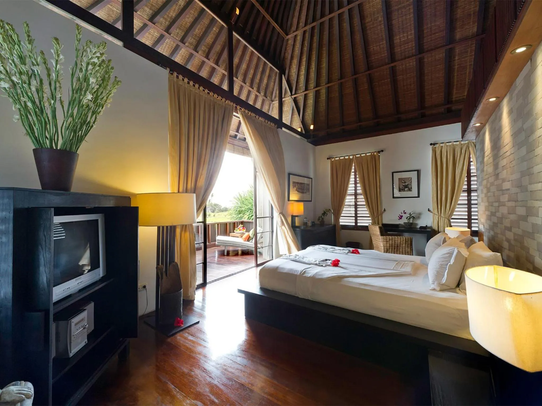 Bed in Majapahit Beach Villas by Nakula