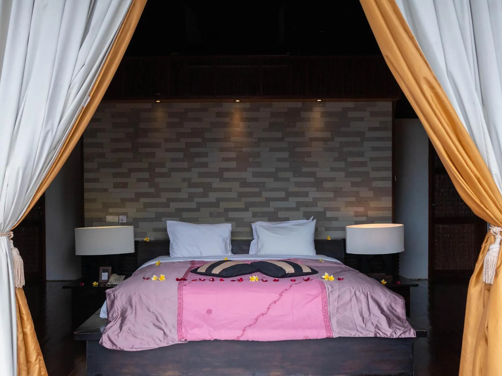 Bedroom, Bed in Majapahit Beach Villas by Nakula