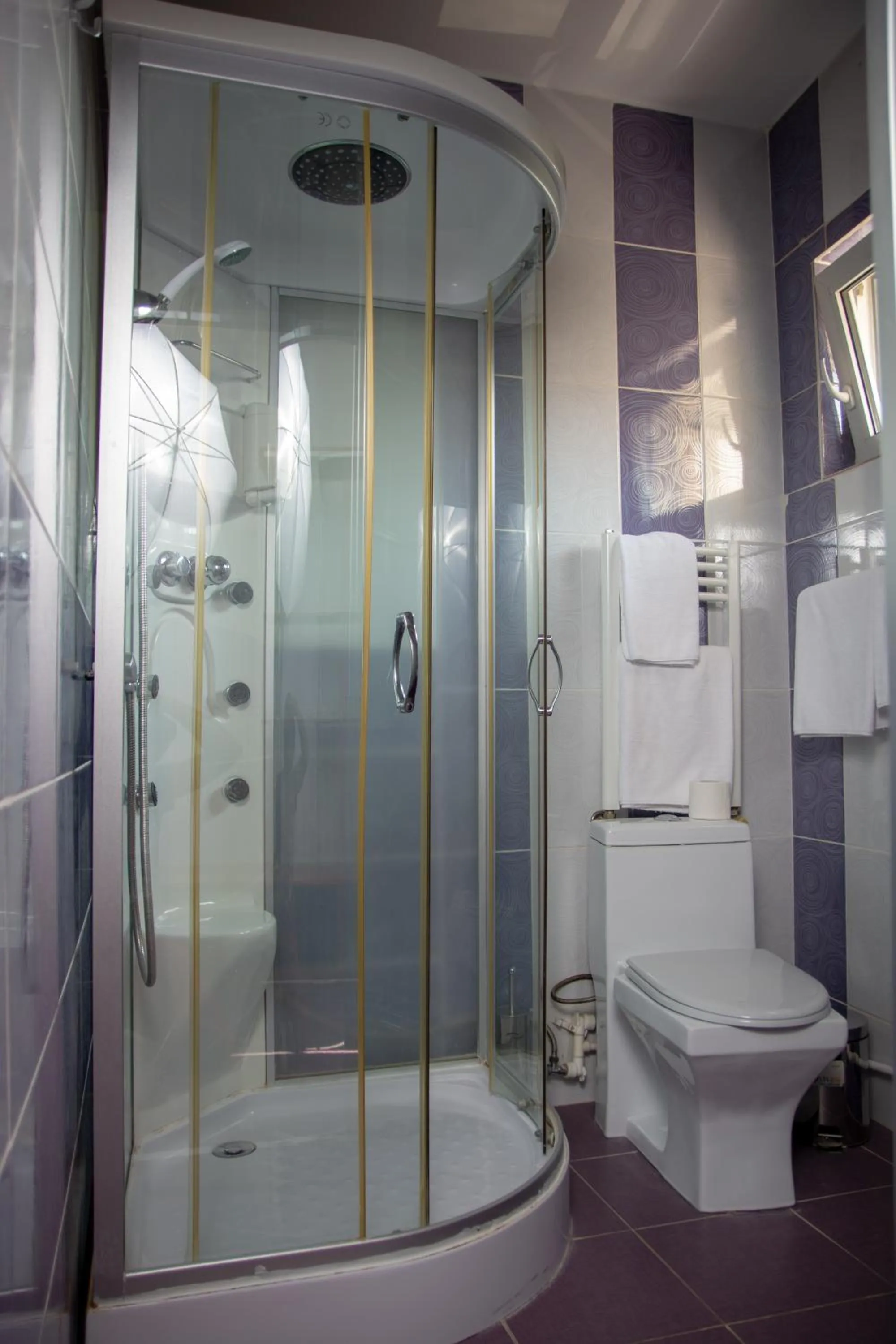 Shower in Iris SMART Boutique Self Check-in 24h