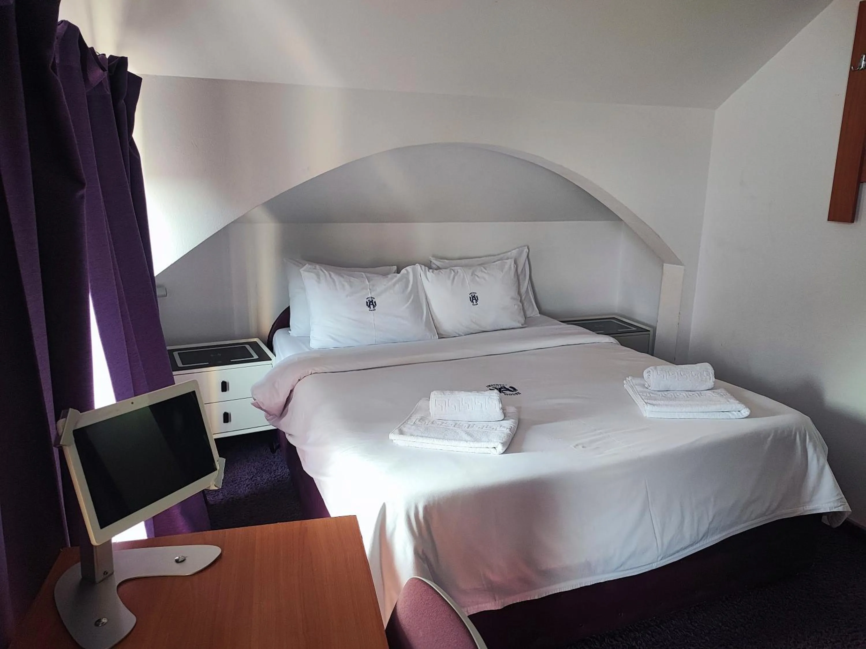 Photo of the whole room, Bed in Iris SMART Boutique Self Check-in 24h