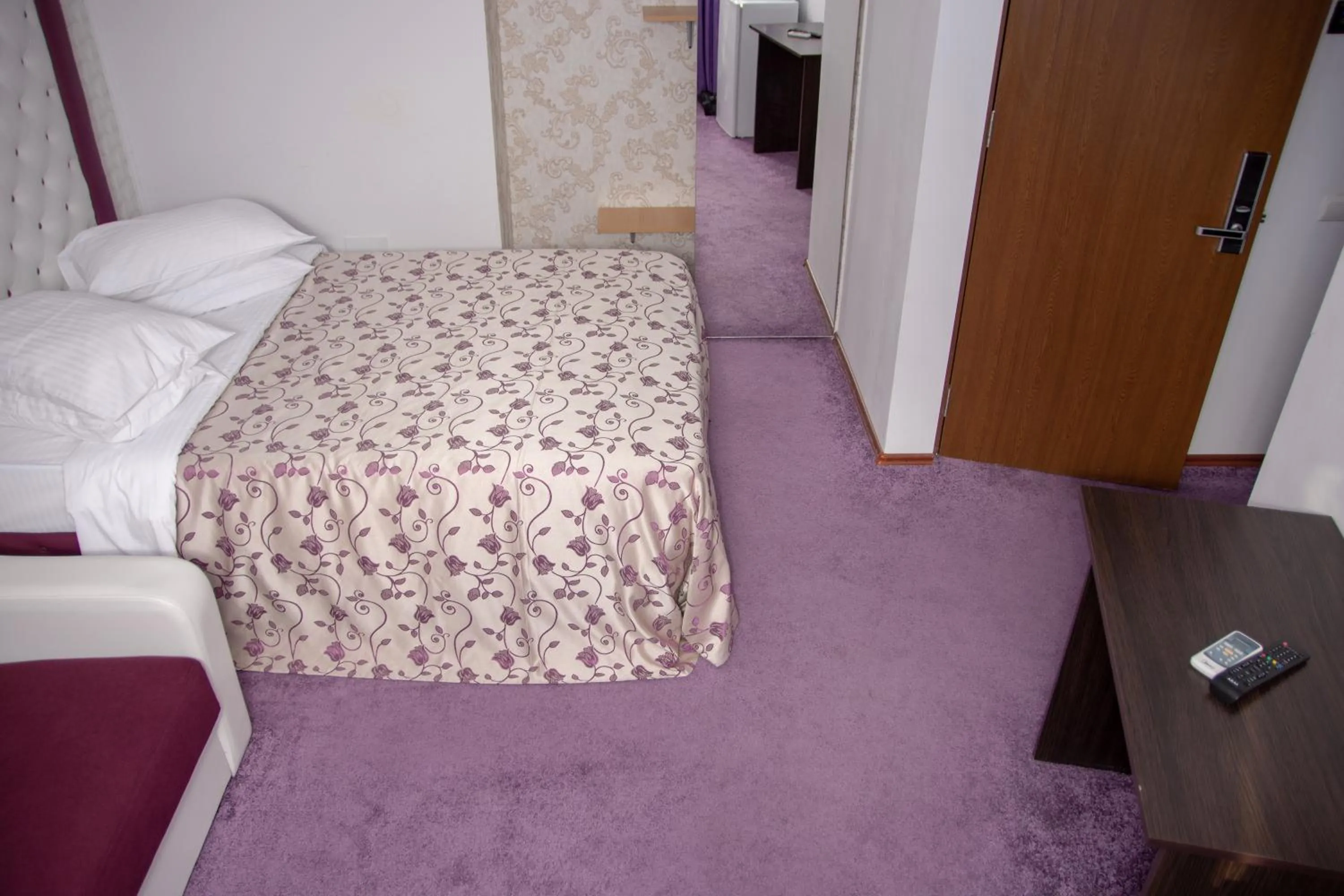 Photo of the whole room, Bed in Iris SMART Boutique Self Check-in 24h