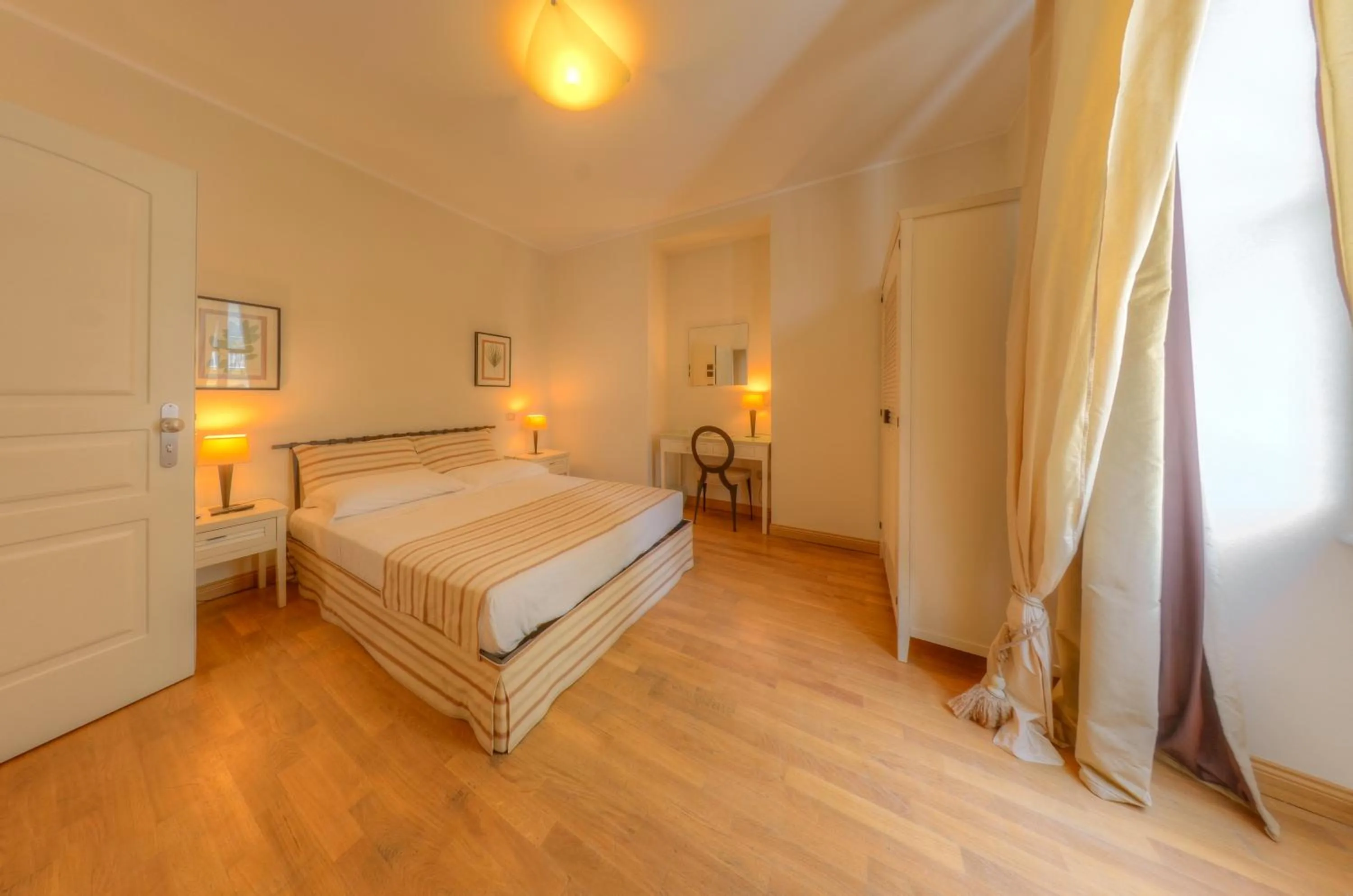 Bedroom, Bed in Hotel De La Plage