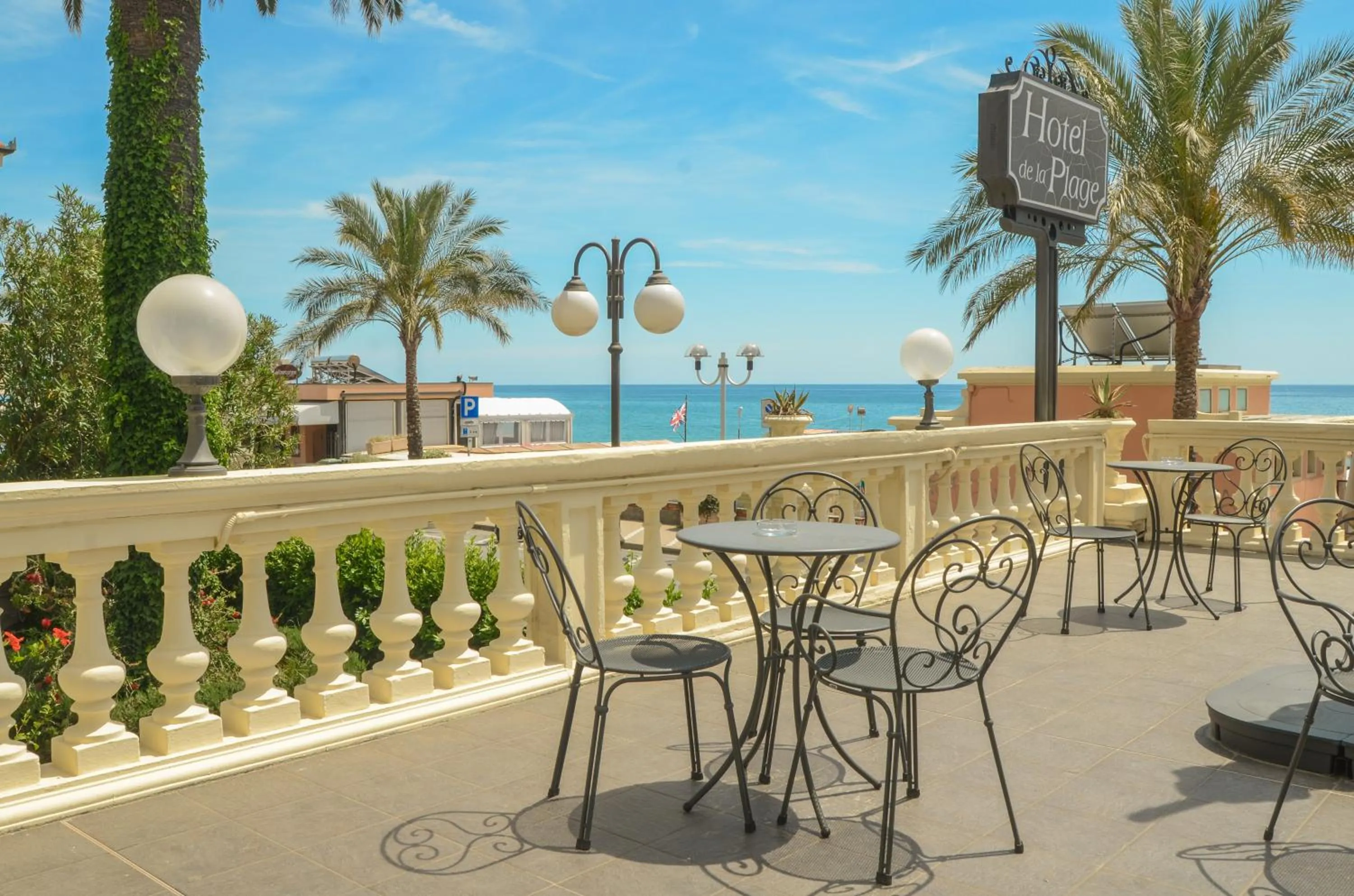 Balcony/Terrace in Hotel De La Plage