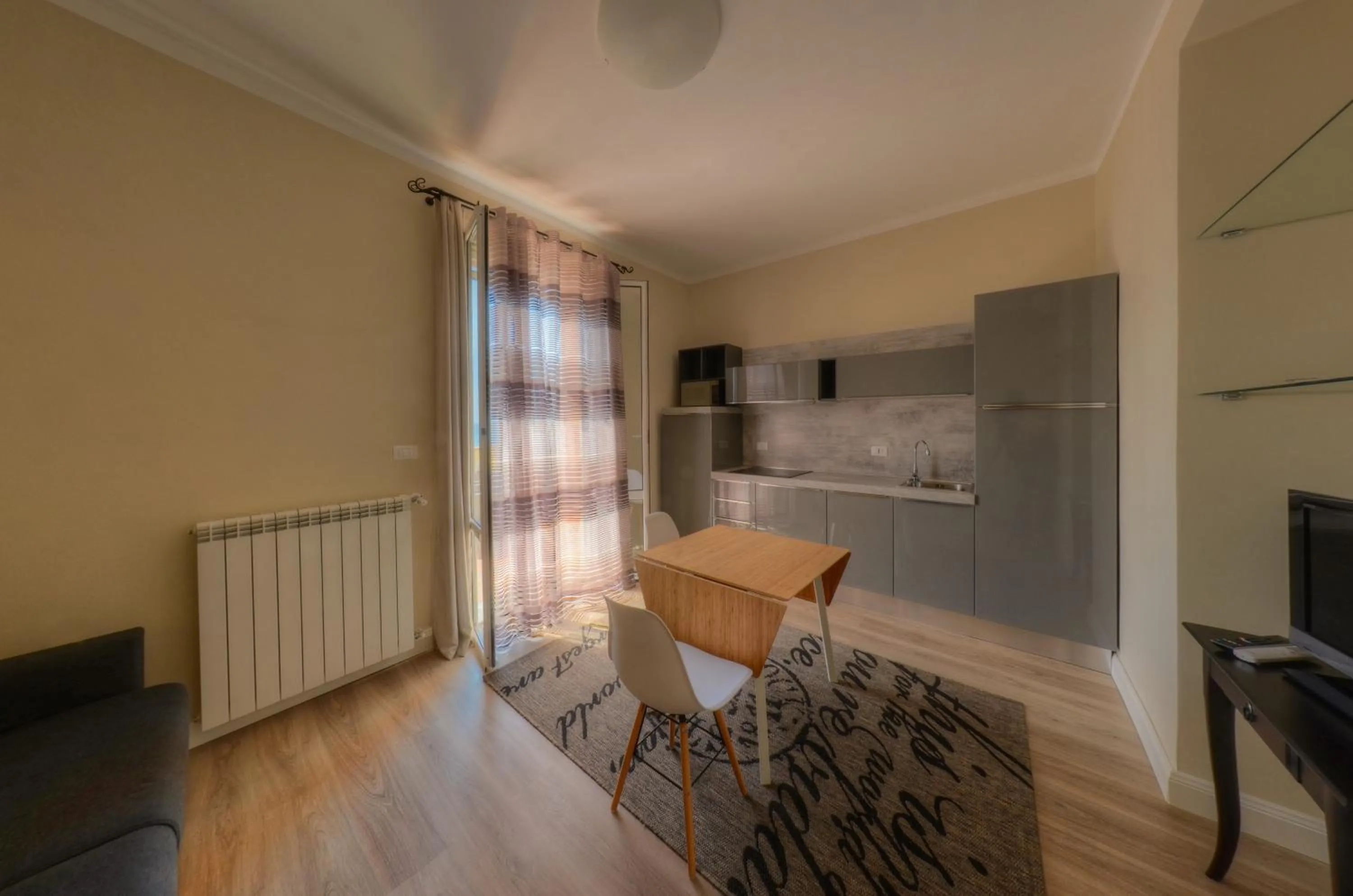 Kitchen or kitchenette in Hotel De La Plage