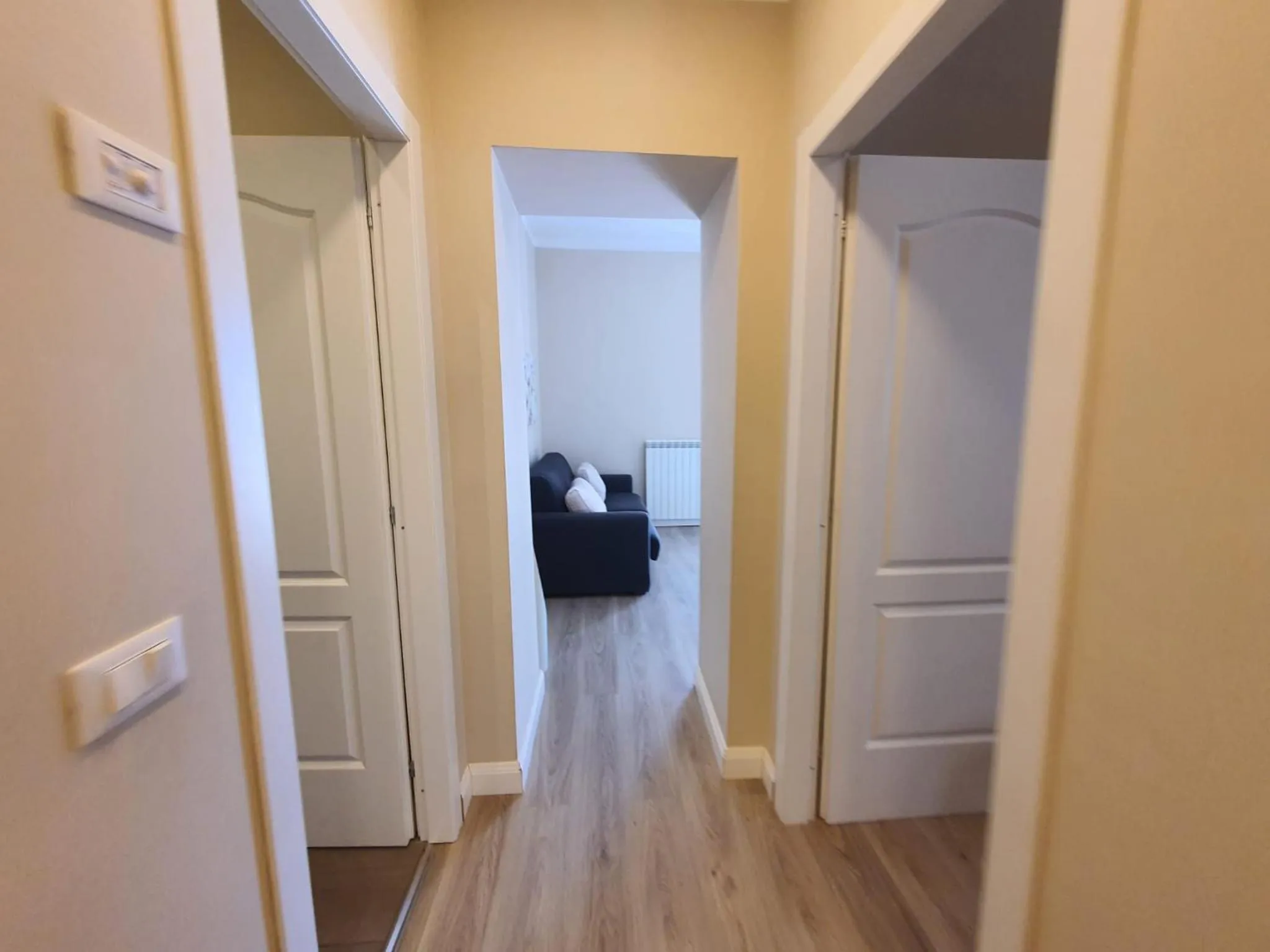 Photo of the whole room in Hotel De La Plage