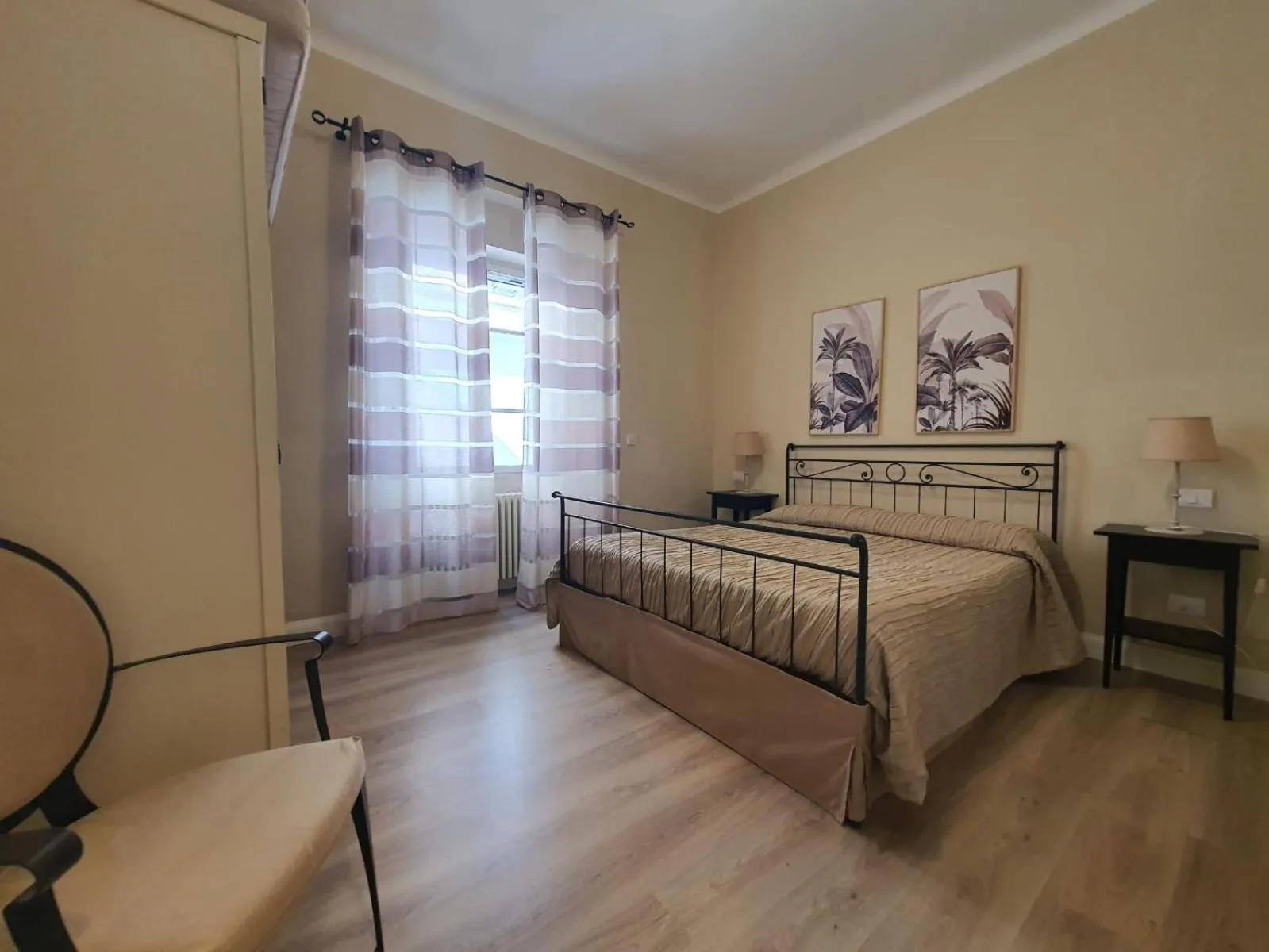 Bedroom, Bed in Hotel De La Plage