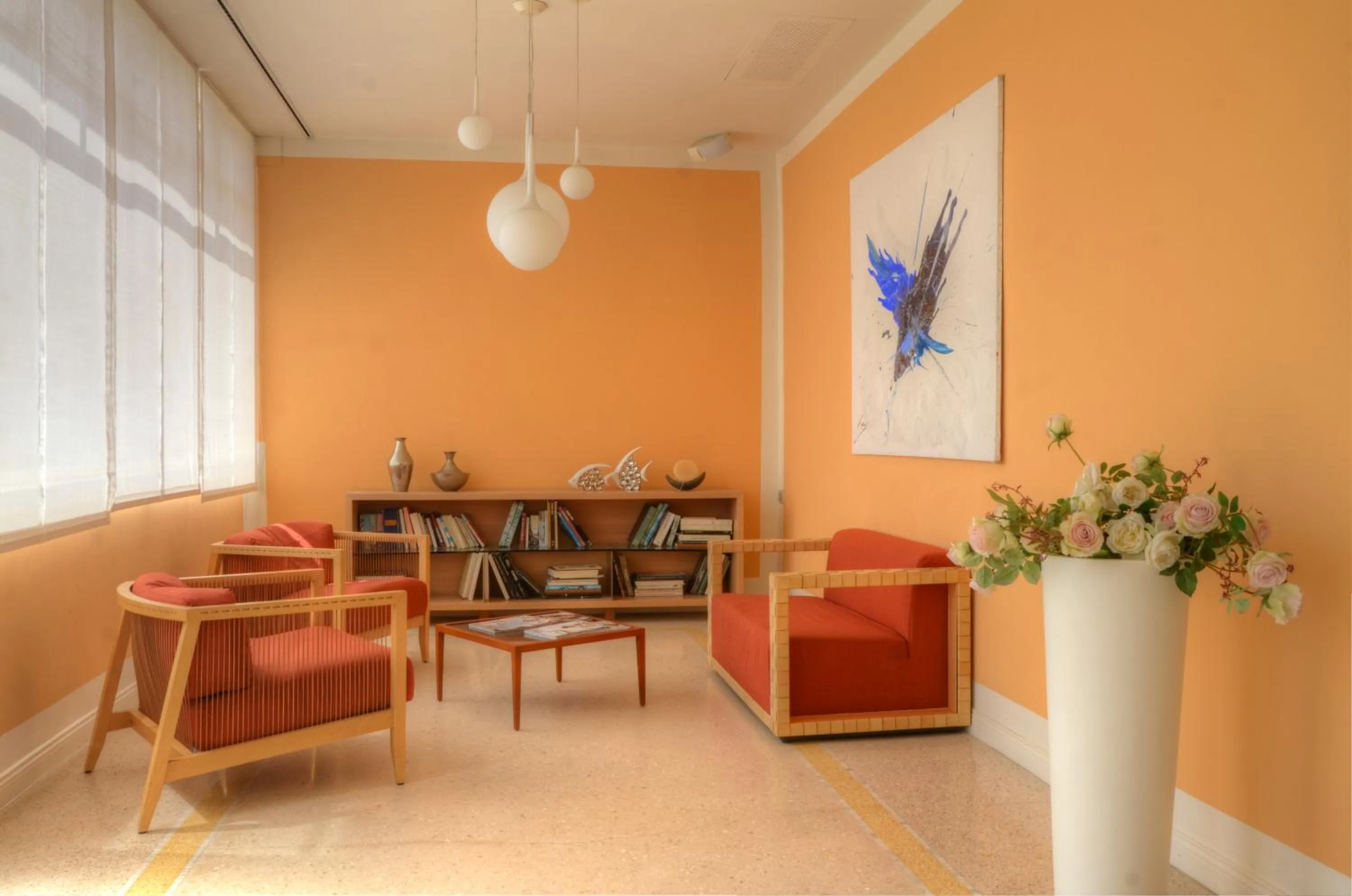 Communal lounge/ TV room in Hotel De La Plage