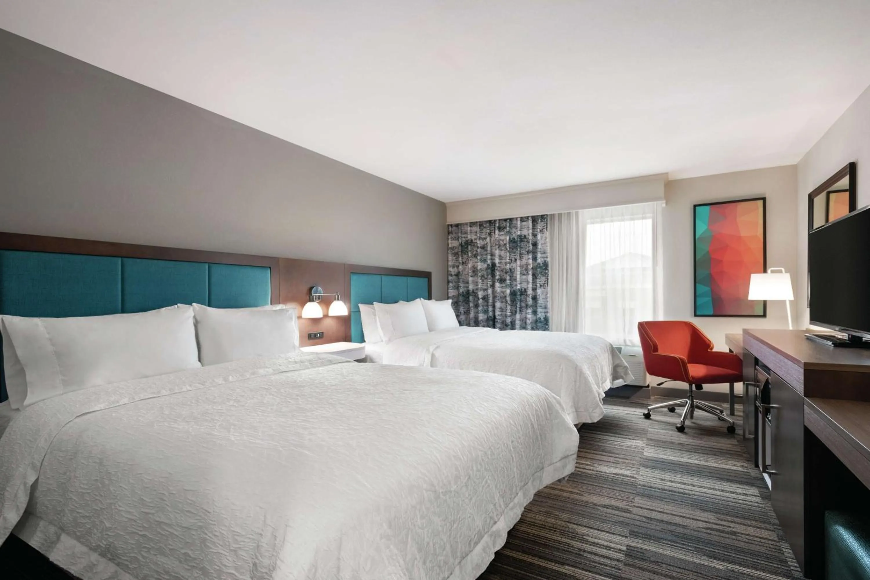 Bedroom, Bed in Hampton Inn Champaign Southwest