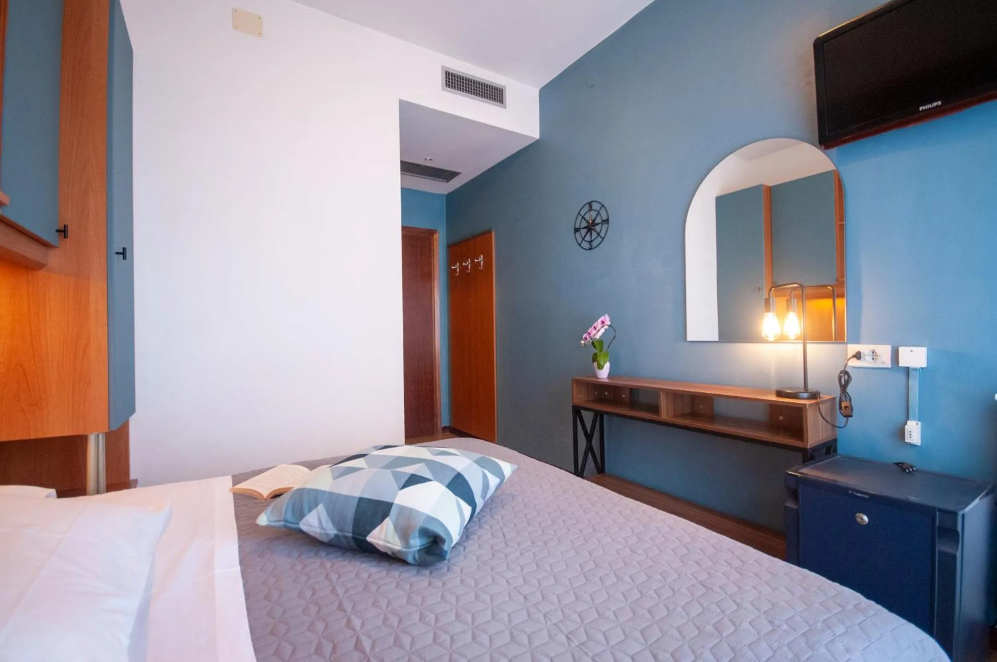 Bed in Hotel Crystal