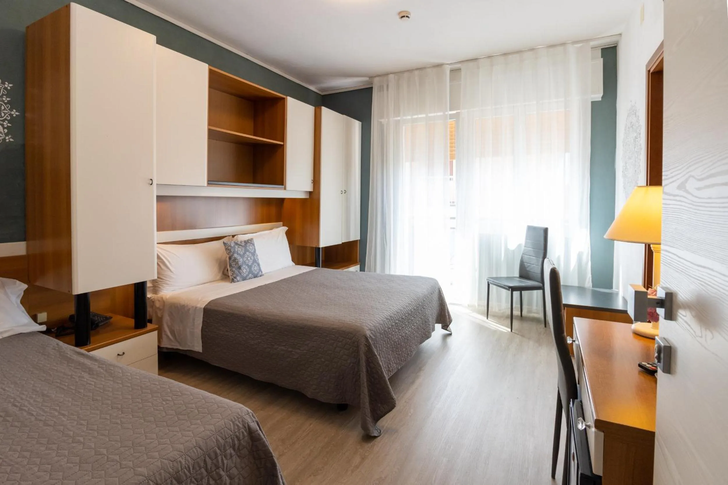 Bed in Hotel Crystal