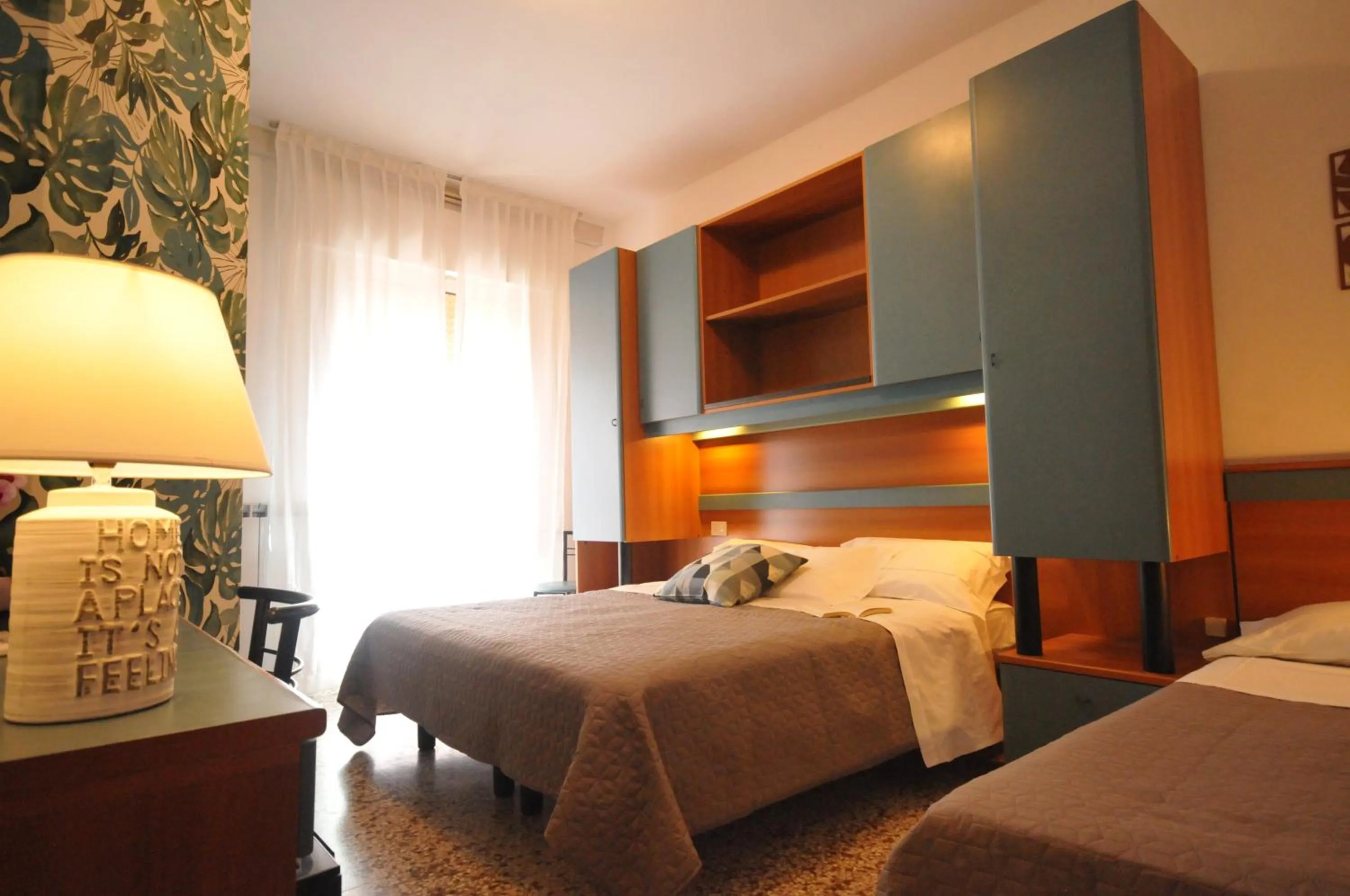 Bedroom, Bed in Hotel Crystal