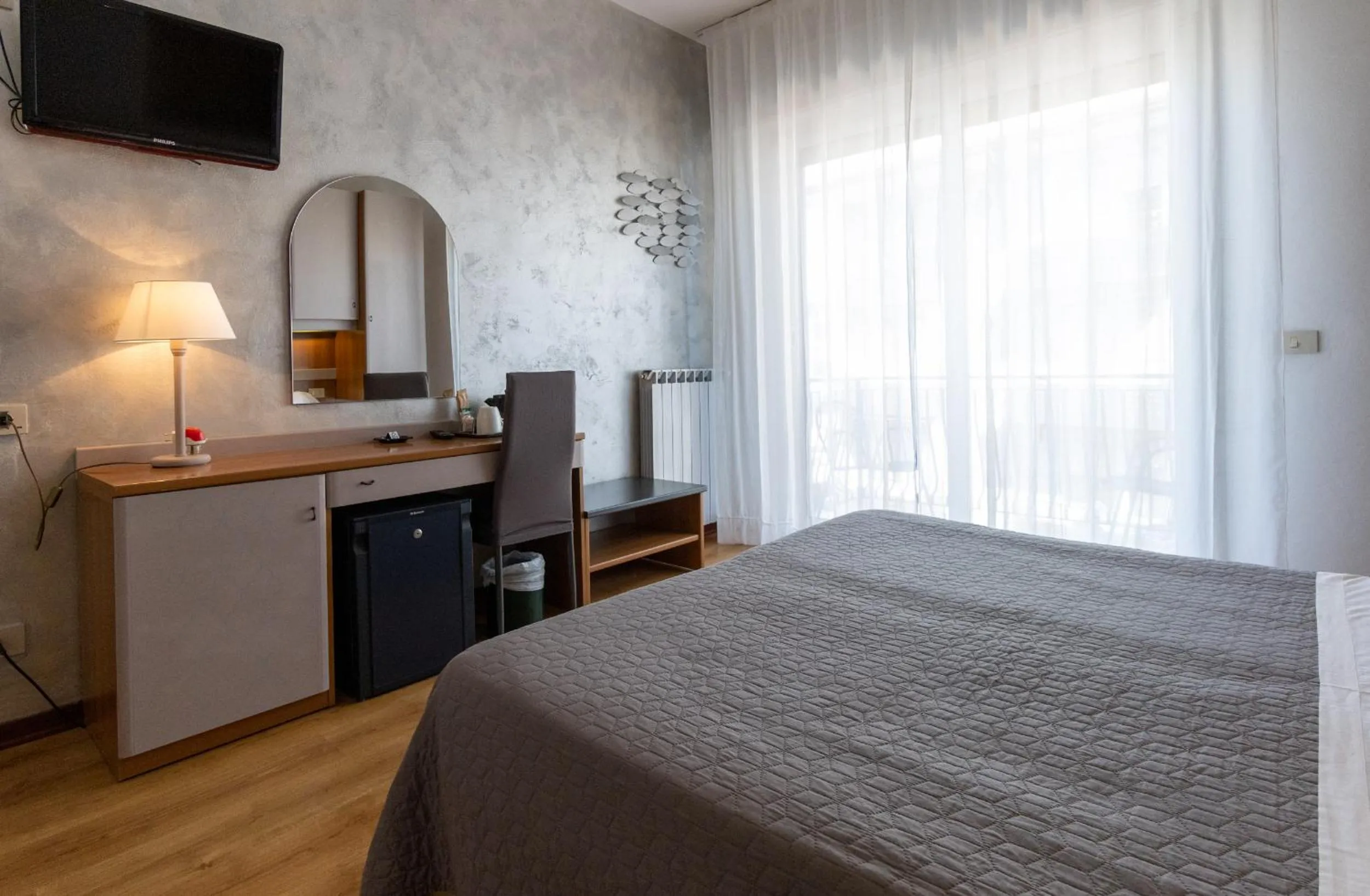 Photo of the whole room, Bed in Hotel Crystal