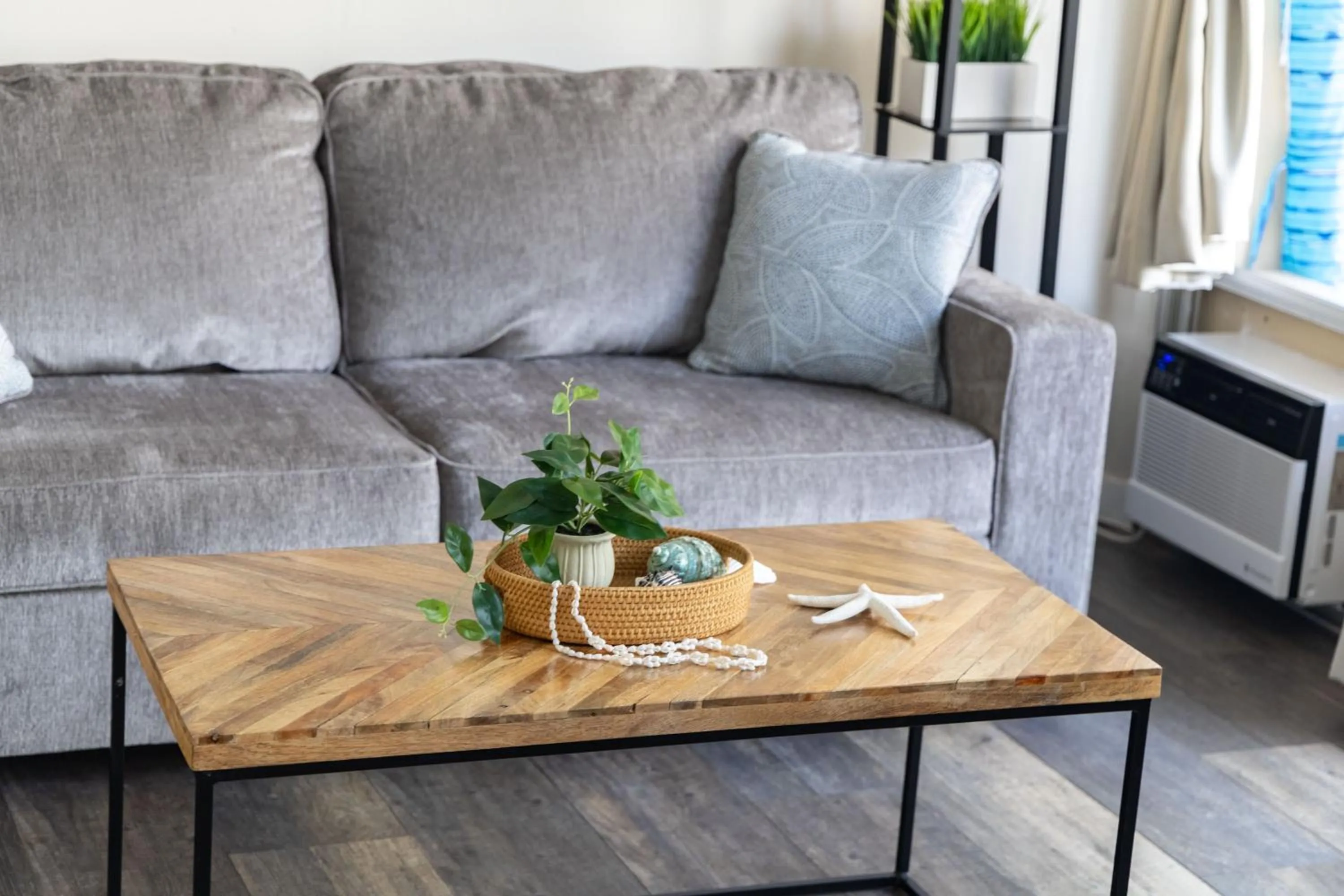 Living room in Renovated Studio with Pool Access at Aloha Surf