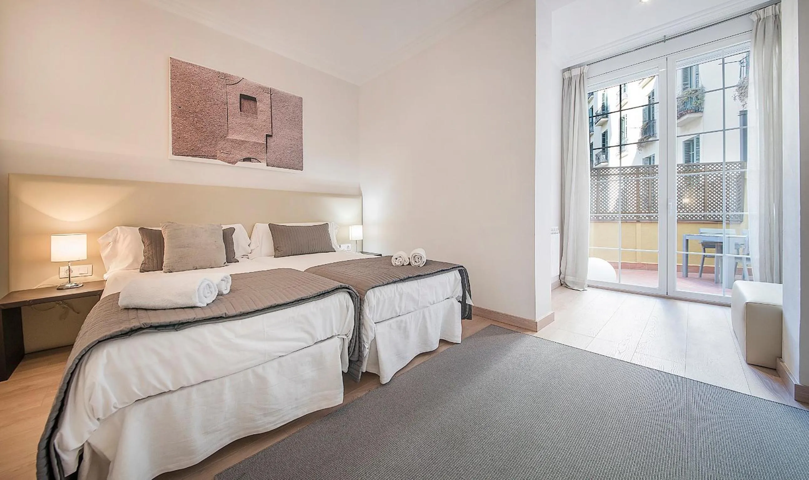 Bedroom, Bed in You Stylish Diagonal Apartments