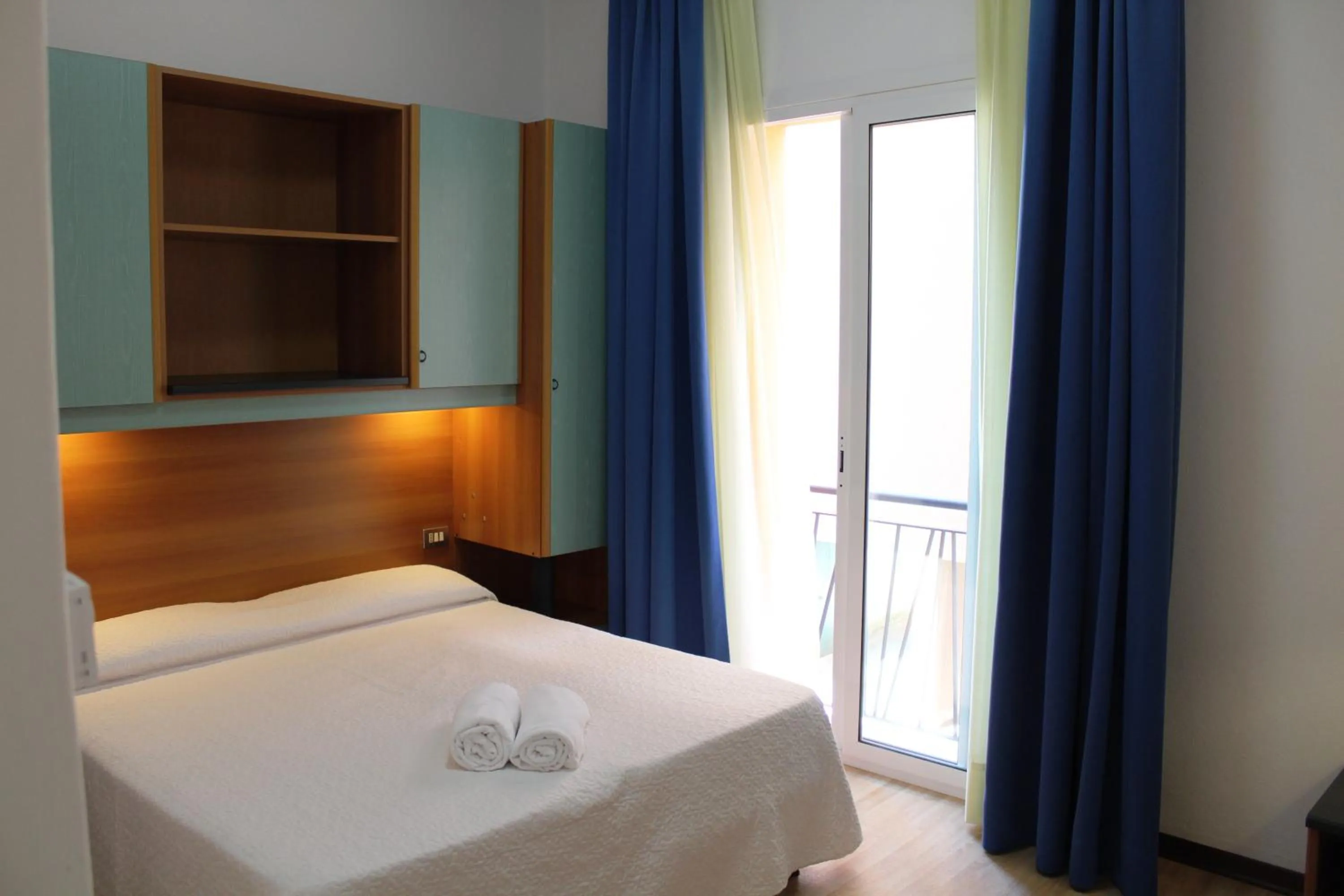 Photo of the whole room, Bed in Hotel Rex