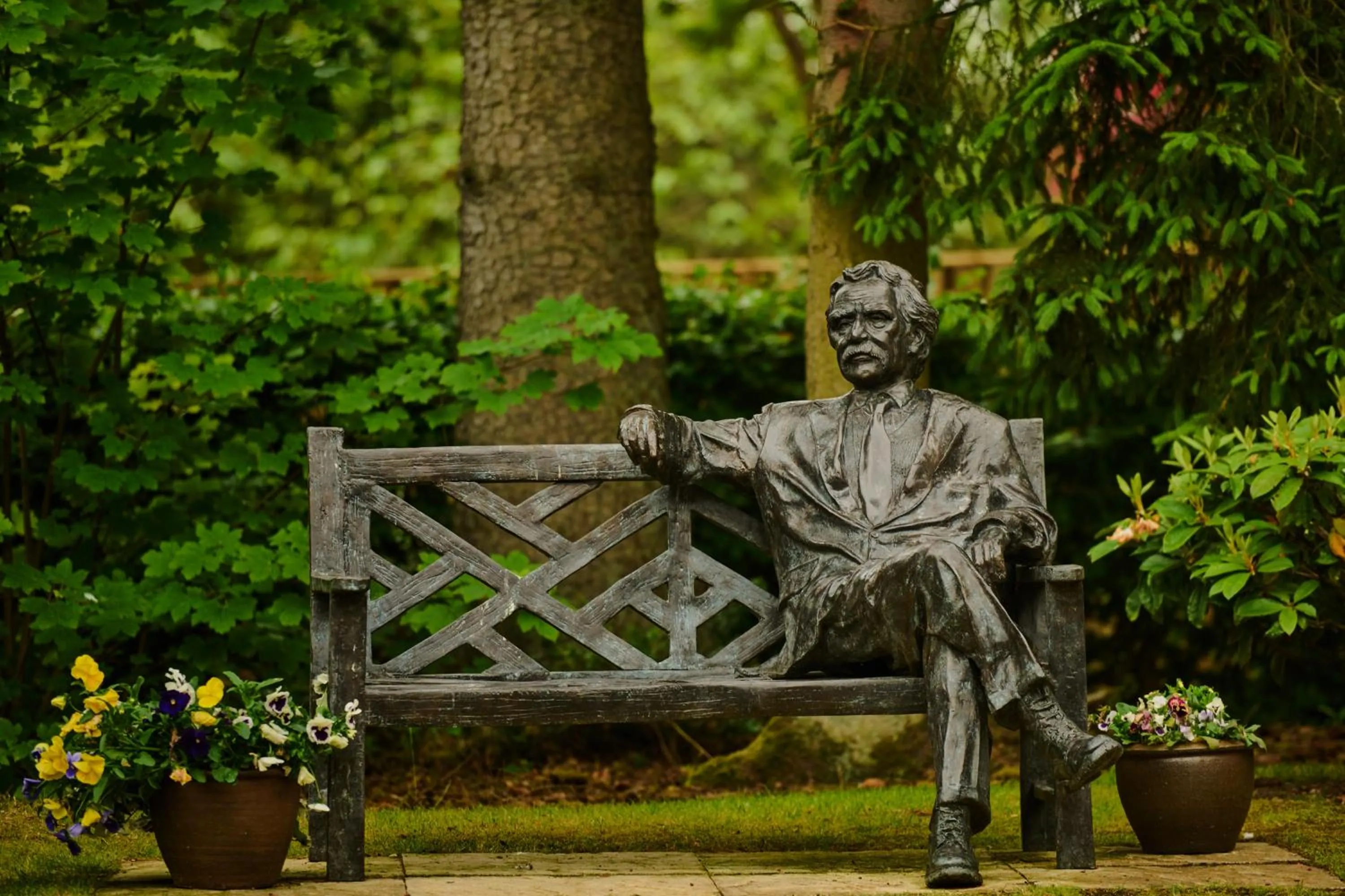 Garden in Cairn Lodge