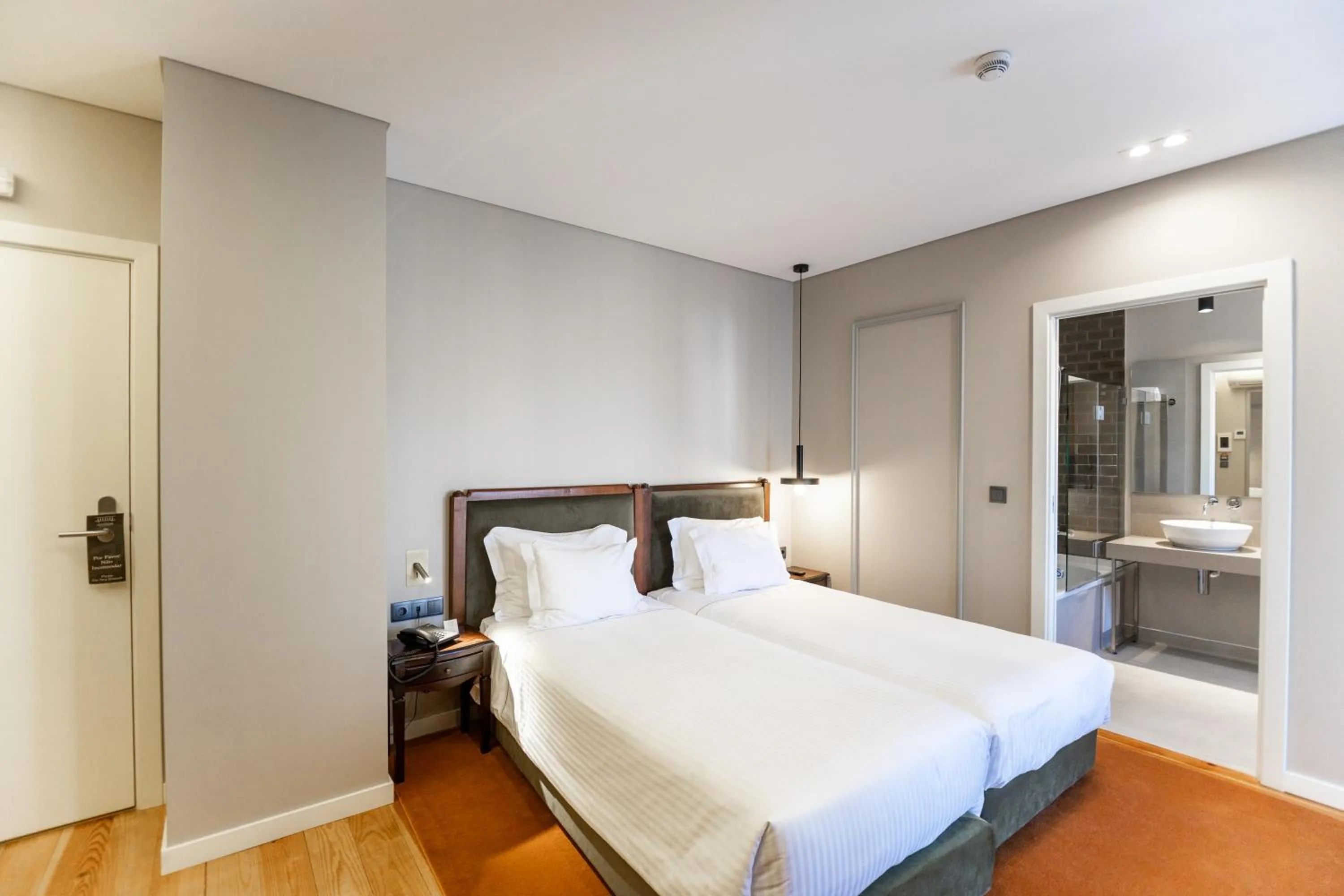 Bedroom, Bed in Avenida Boutique Hotel