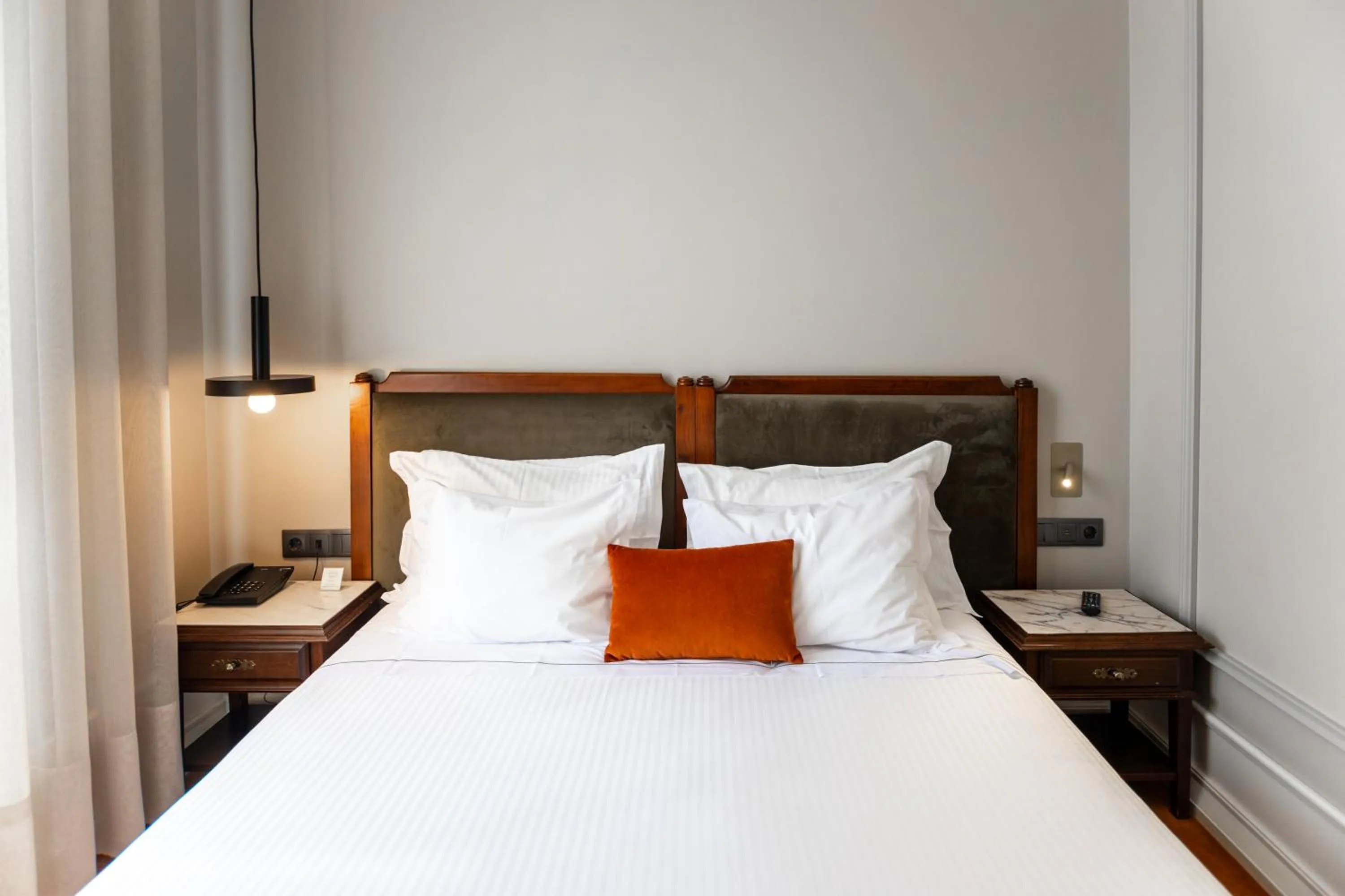 Bedroom, Bed in Avenida Boutique Hotel